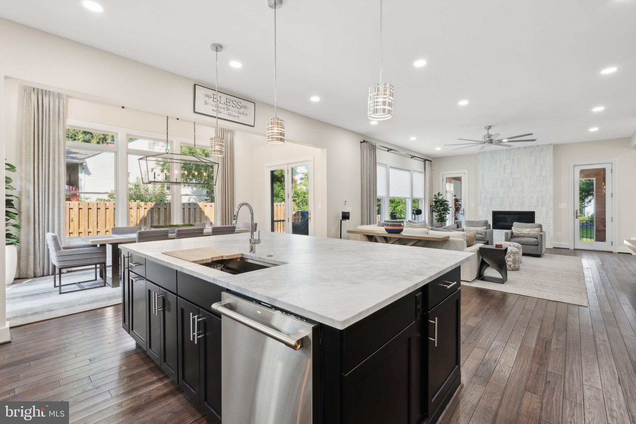 PIMMIT HILLS - Residential