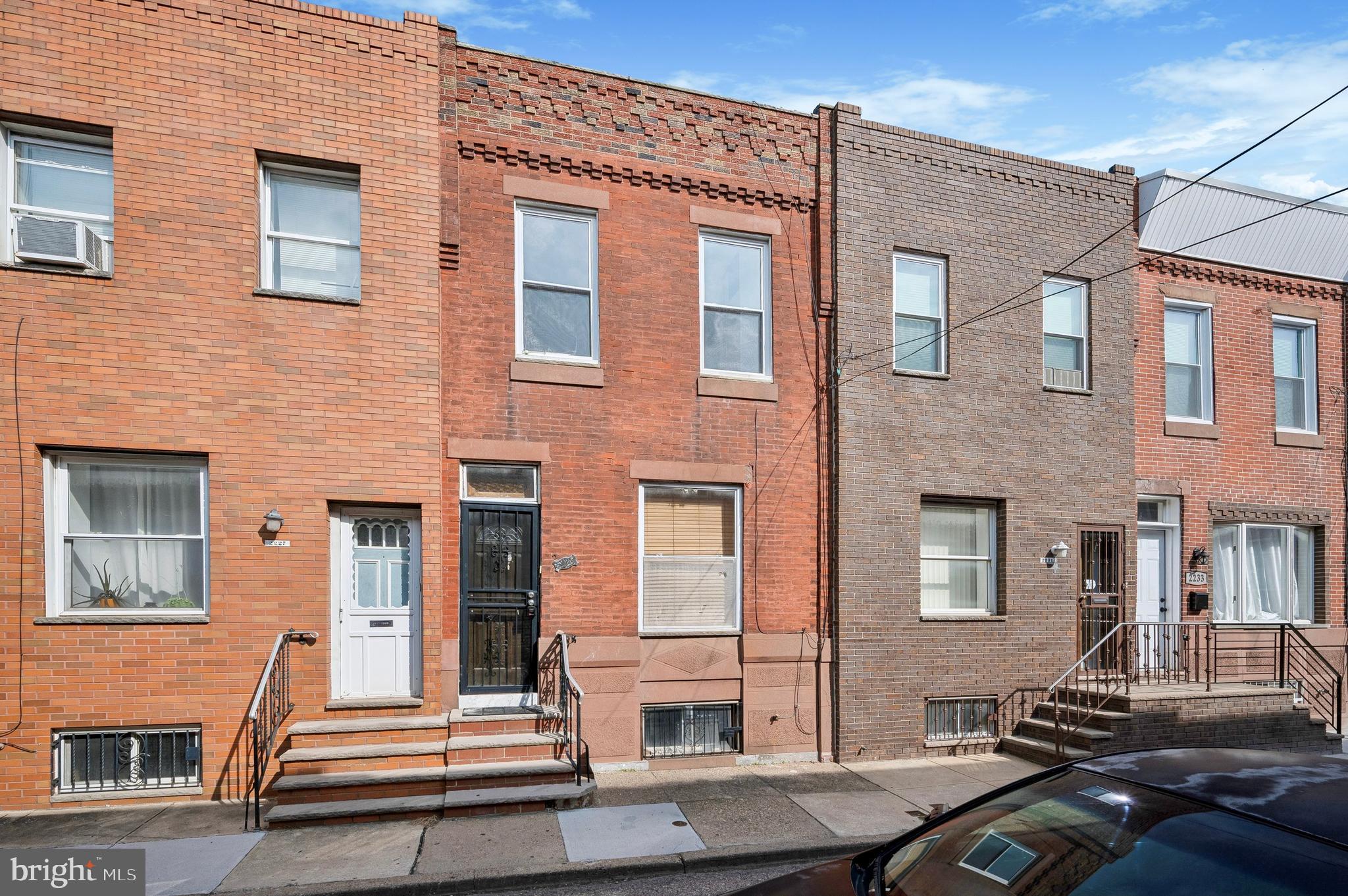 **Showings will start at the Open House on Fri, Apr 17th from 5-7pm**
Welcome to this charming 3-bedroom, 1-bath row home nestled in the heart of South Philly’s Girard Estates neighborhood. Full of character and warm hardwood floors, this home offers the perfect opportunity to make it your own—whether you're looking to settle in or invest.

Enjoy easy access to everything that makes city living so vibrant, from local restaurants and shopping to nightlife, public transportation, the sports stadiums, and the airport.

Step inside, imagine the possibilities, and start your next chapter at 2229 S Garnet St!
