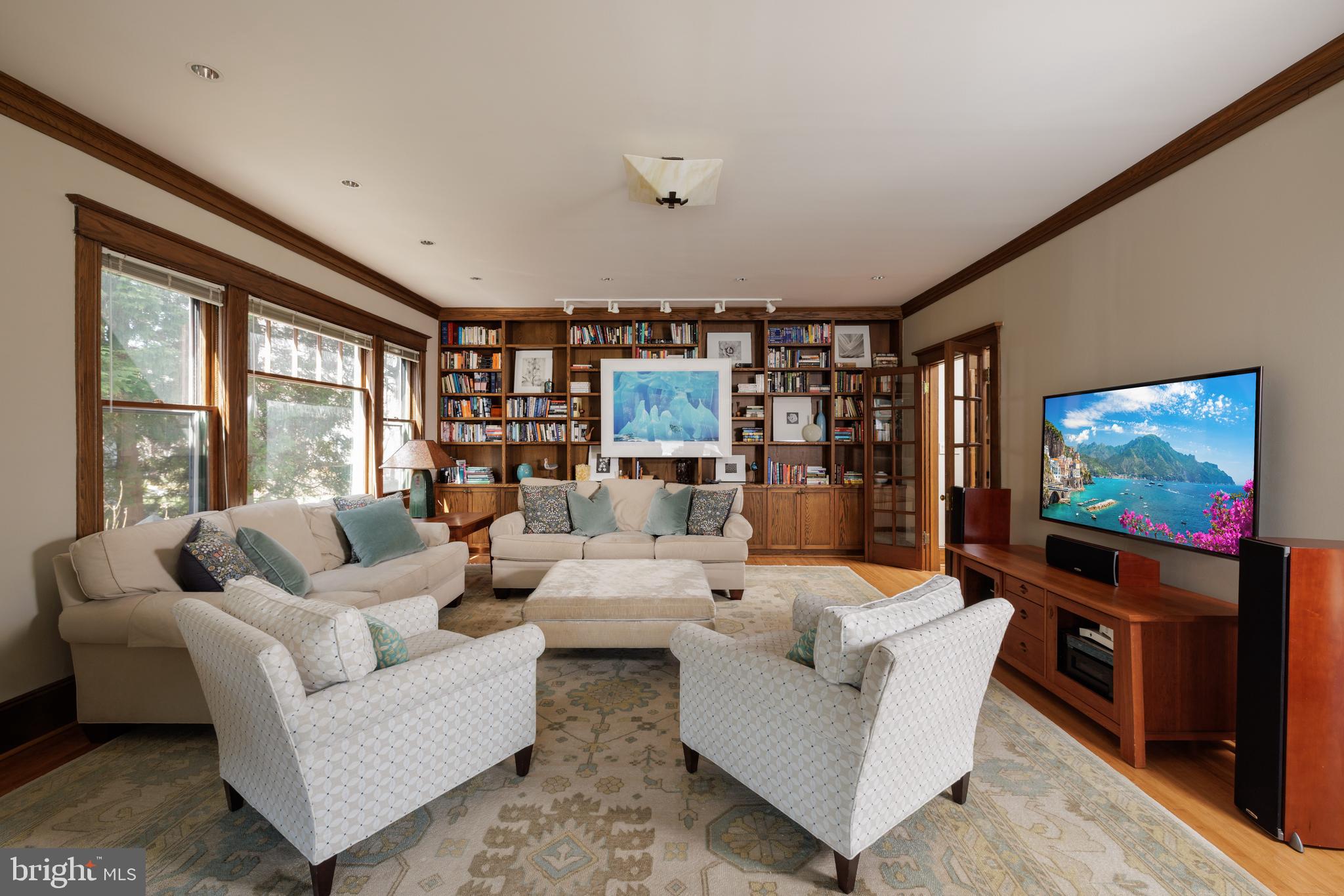 CHEVY CHASE VILLAGE - Residential