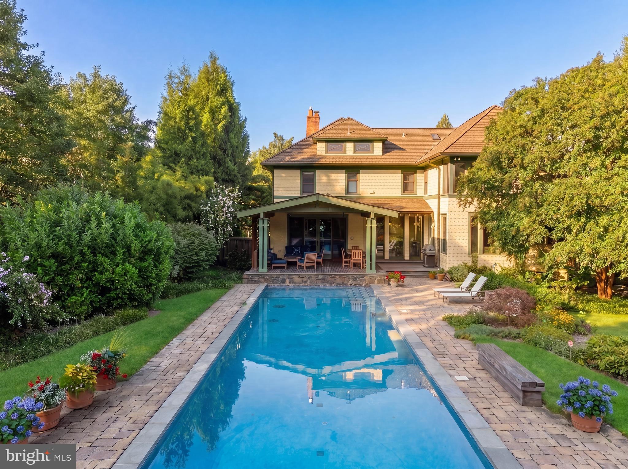 CHEVY CHASE VILLAGE - Residential