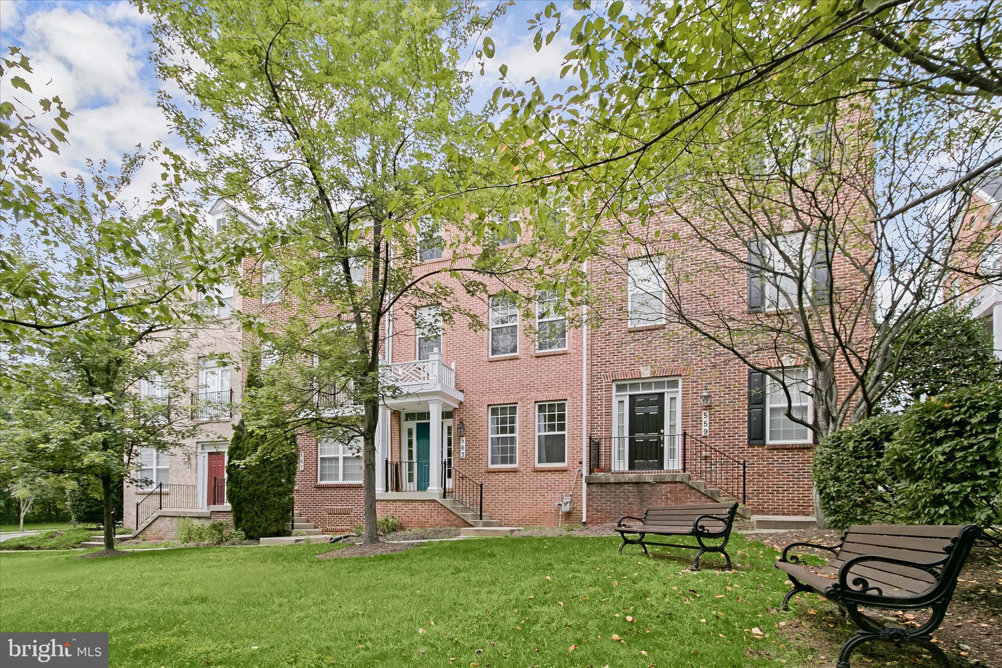 HIDDEN CREEK - Residential