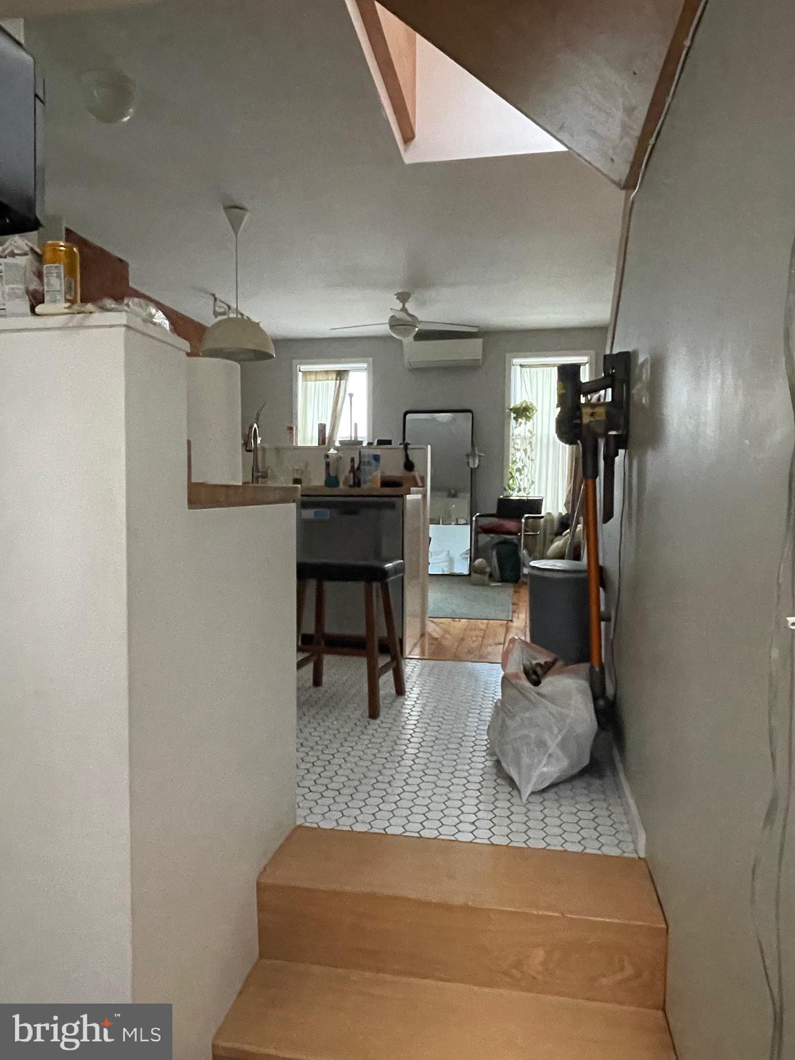 FRANCISVILLE - Residential Income