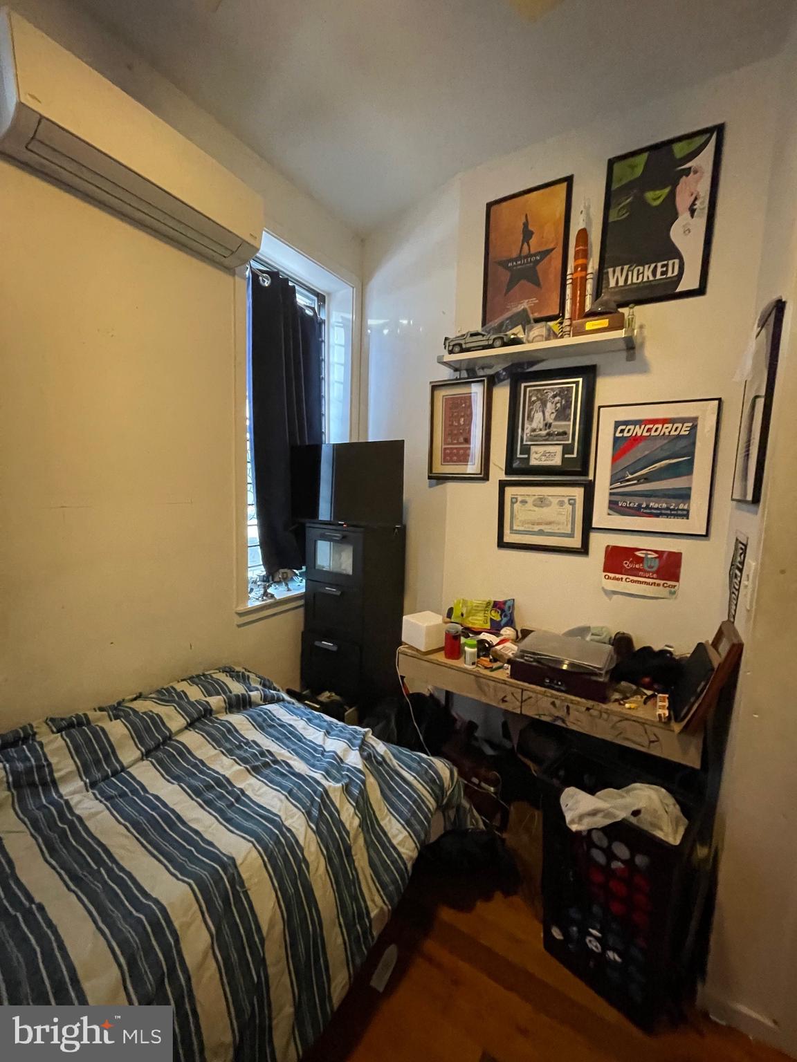 FRANCISVILLE - Residential Income