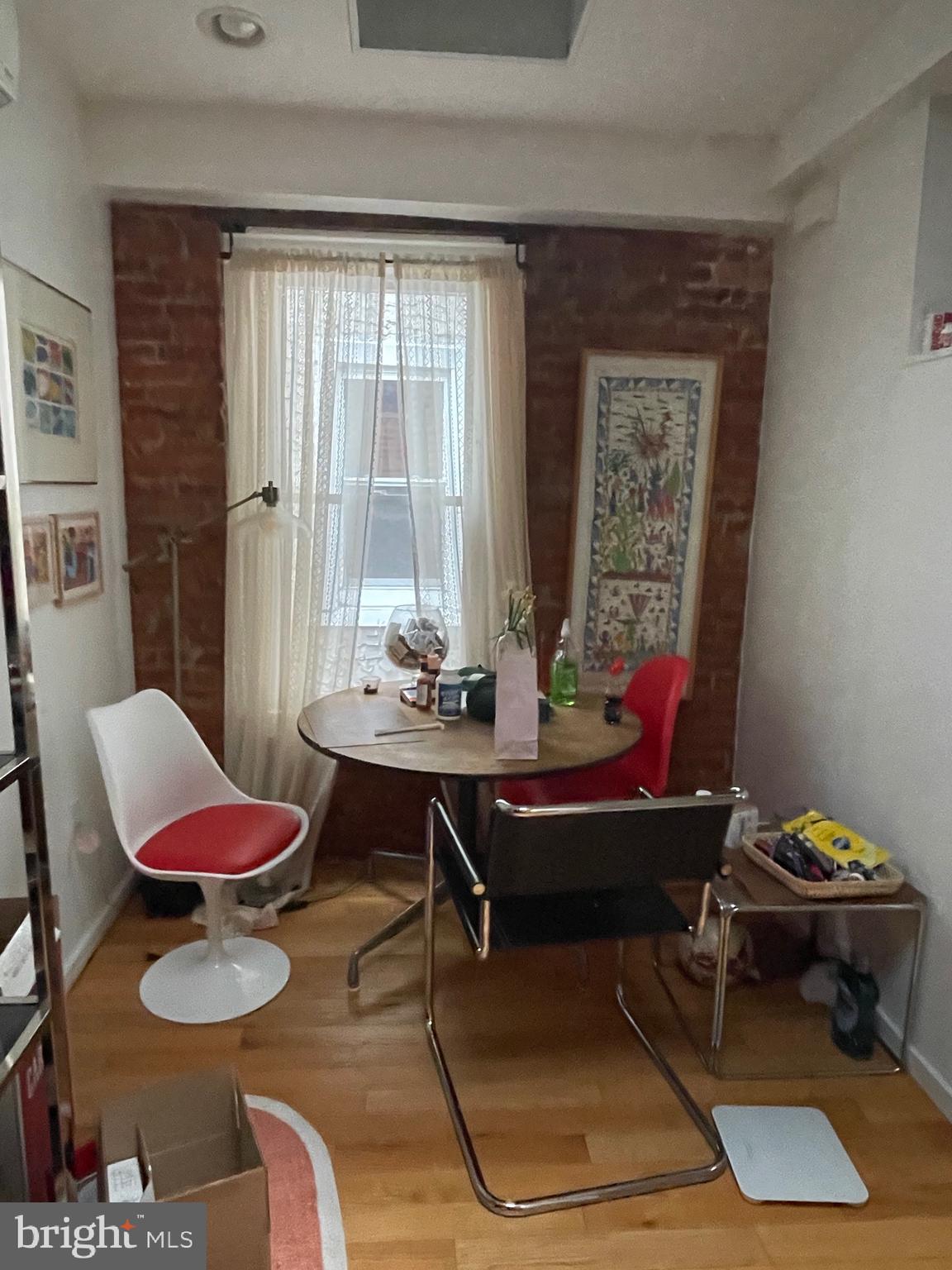 FRANCISVILLE - Residential Income