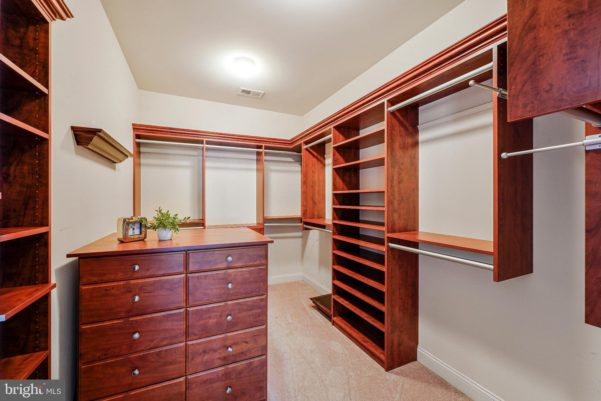 TYSONS CORNER - Residential
