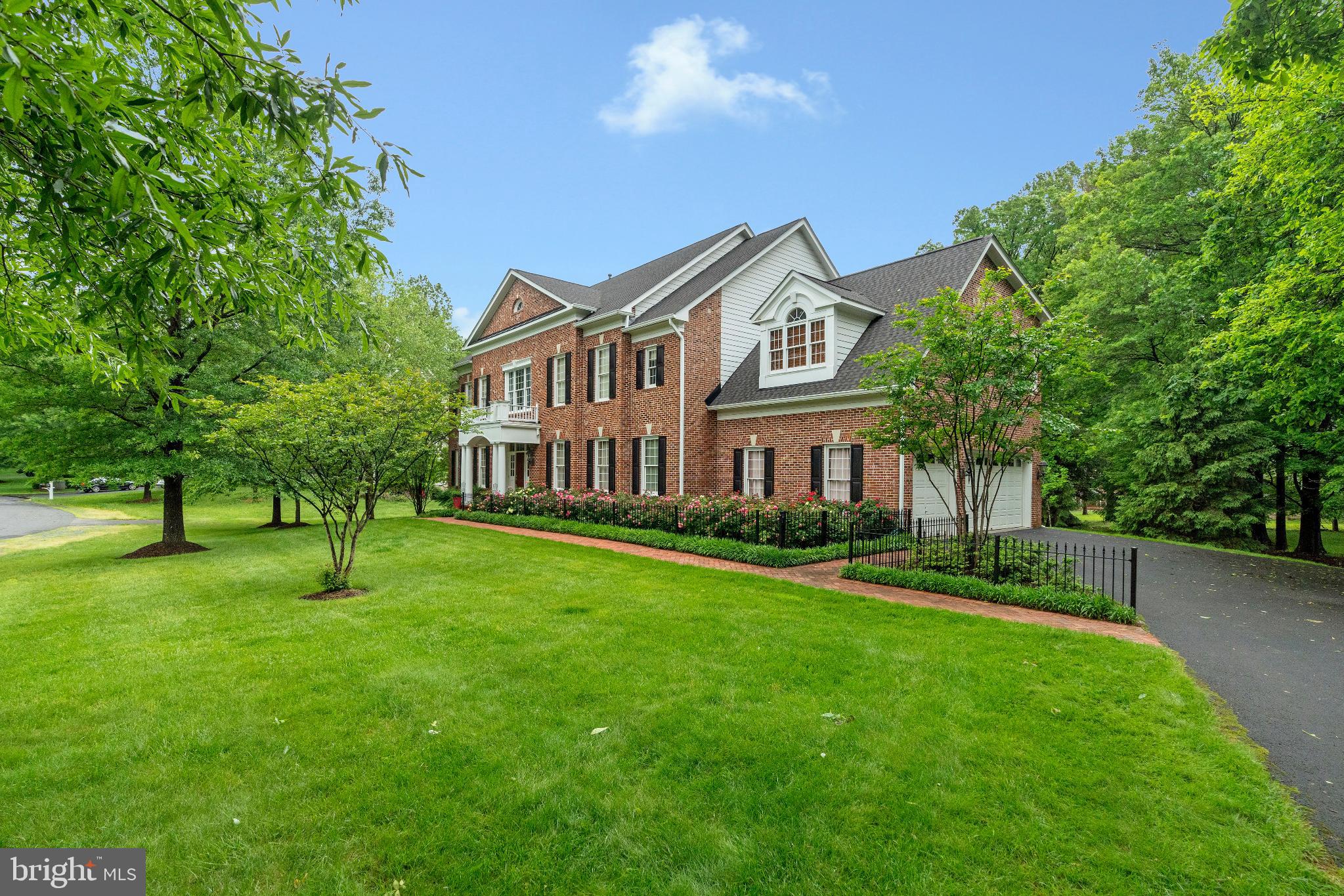TYSONS CORNER - Residential