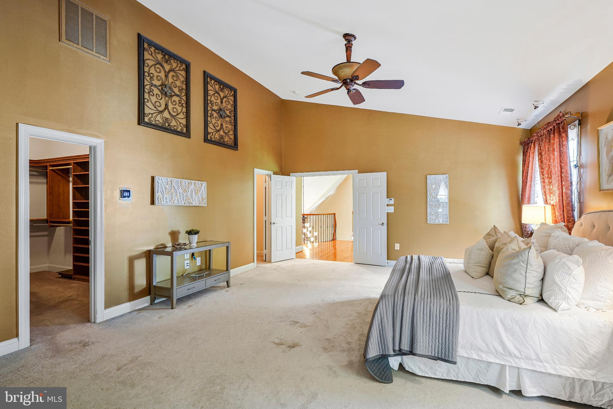 TYSONS CORNER - Residential