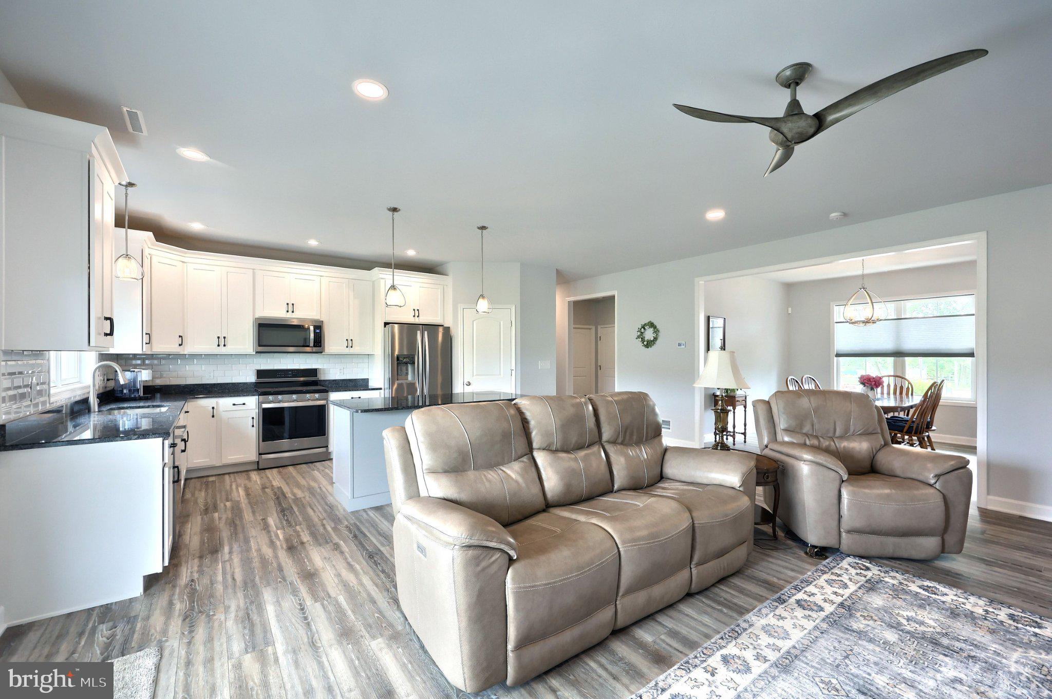 SIMME VALLEY ESTATES - Residential
