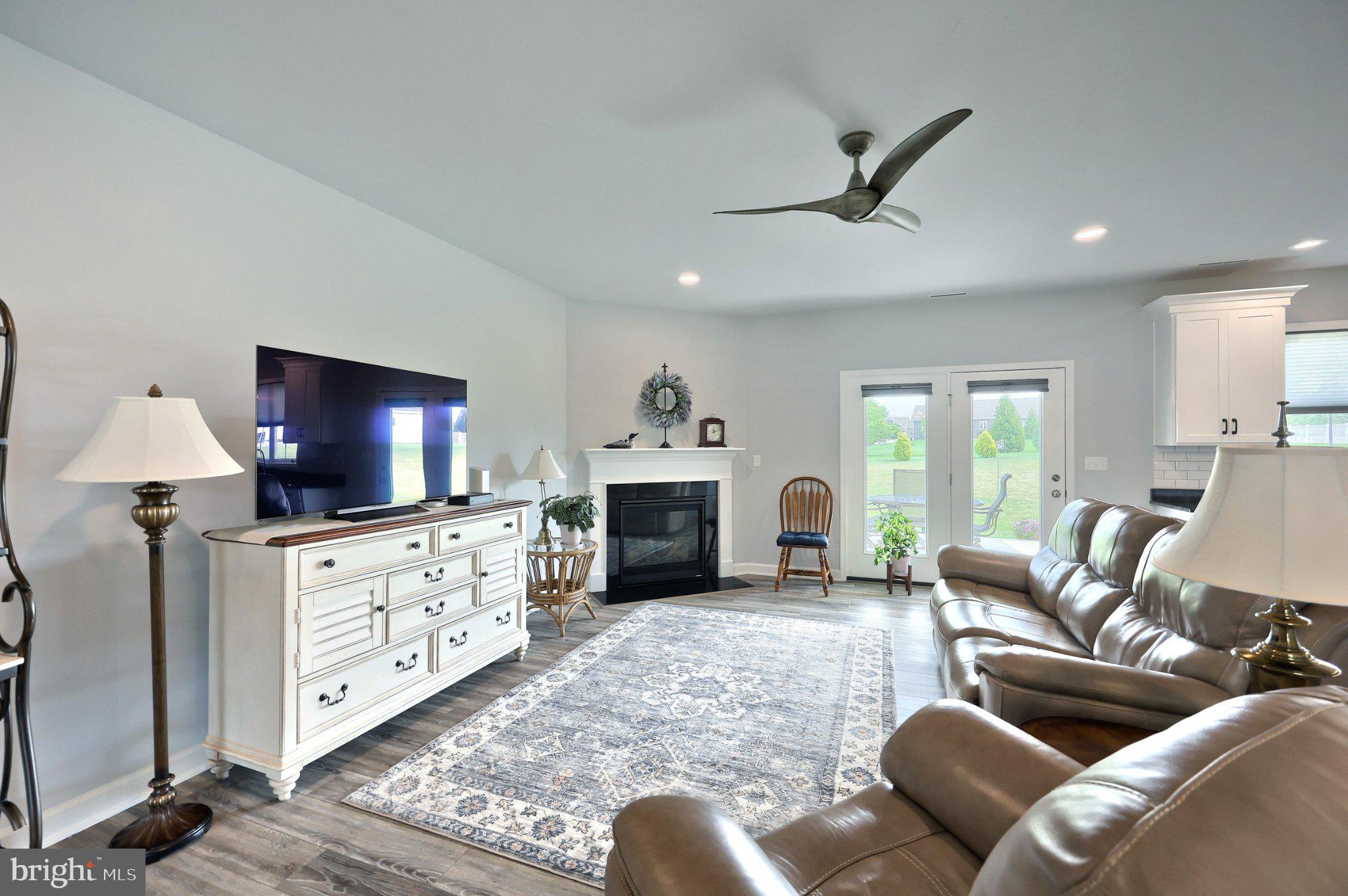 SIMME VALLEY ESTATES - Residential