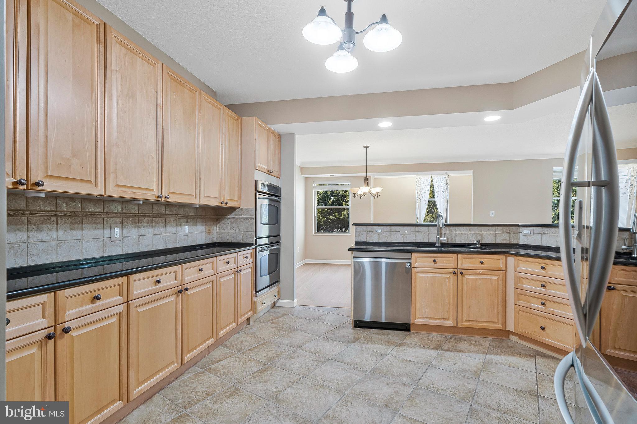LANSDOWNE WOODS LEISURE WORLD - Residential