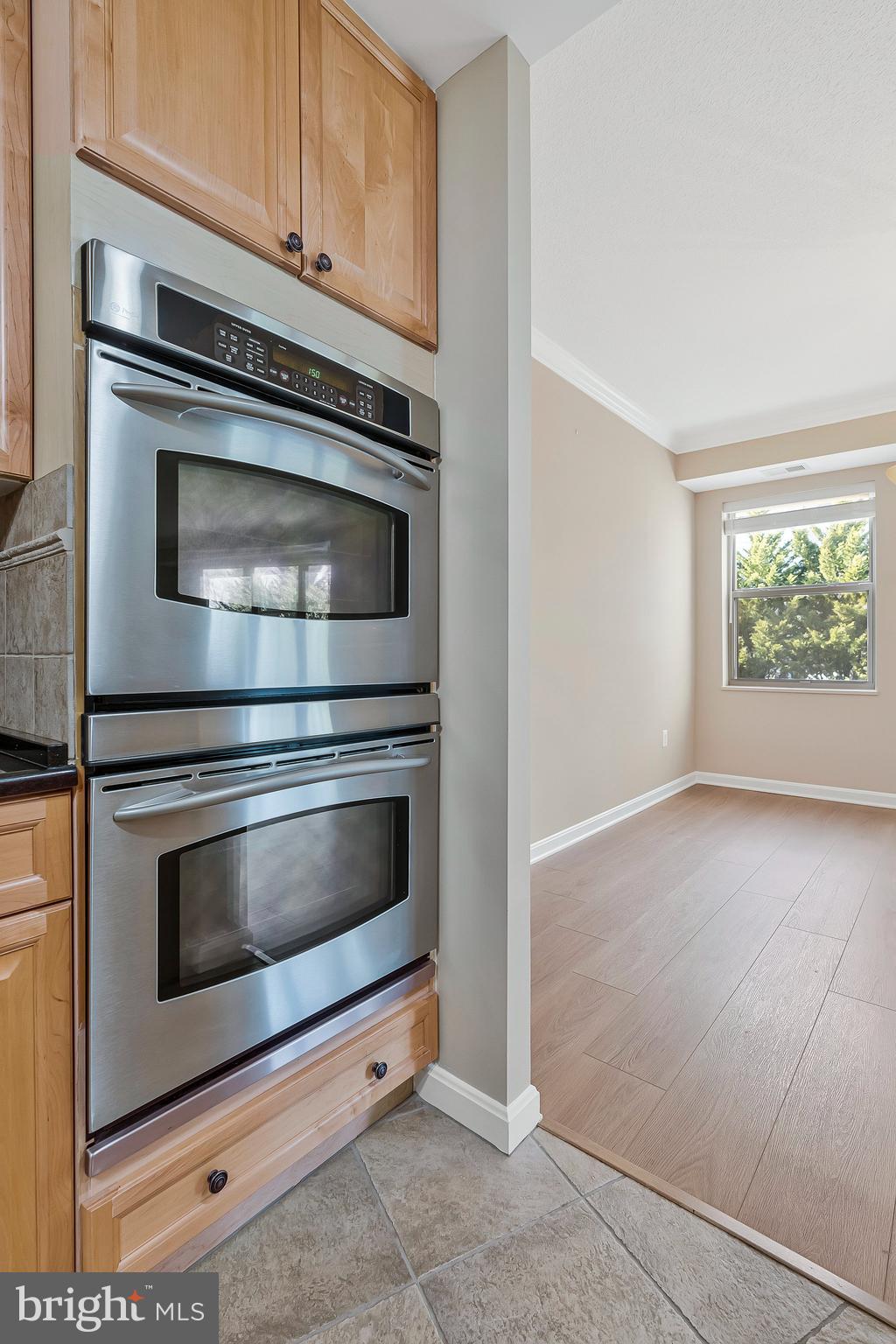 LANSDOWNE WOODS LEISURE WORLD - Residential