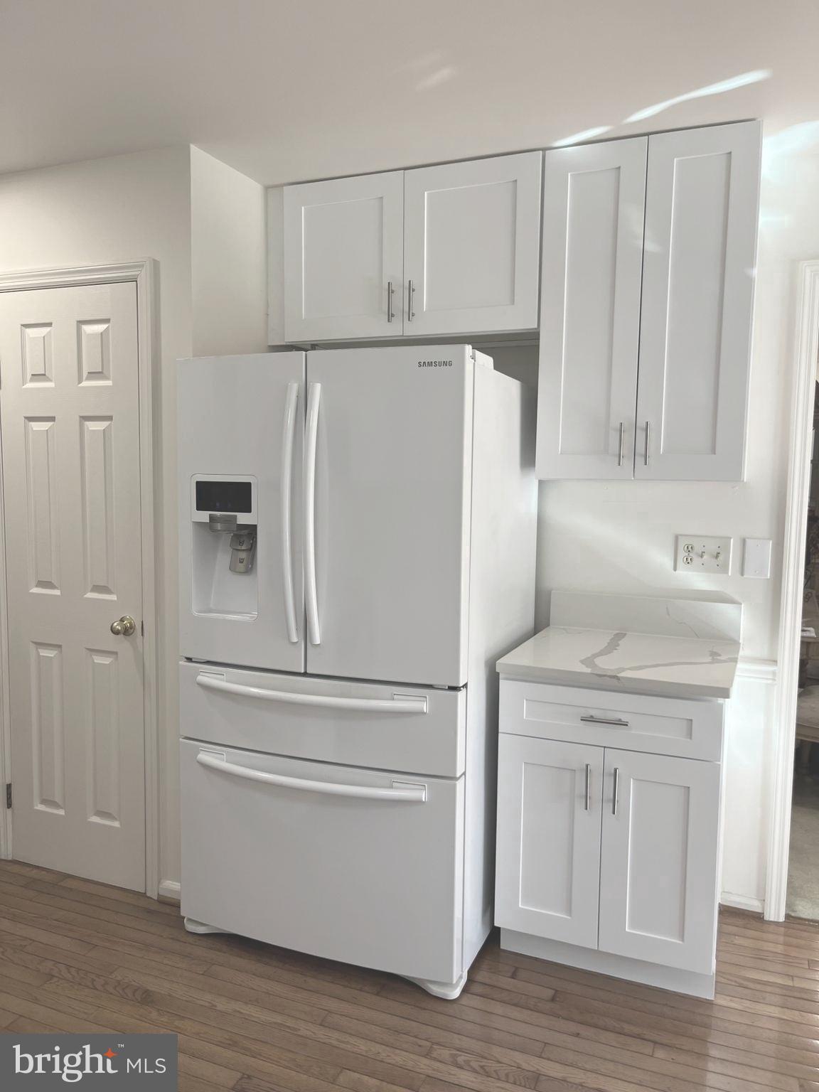 PINE CREST - Residential