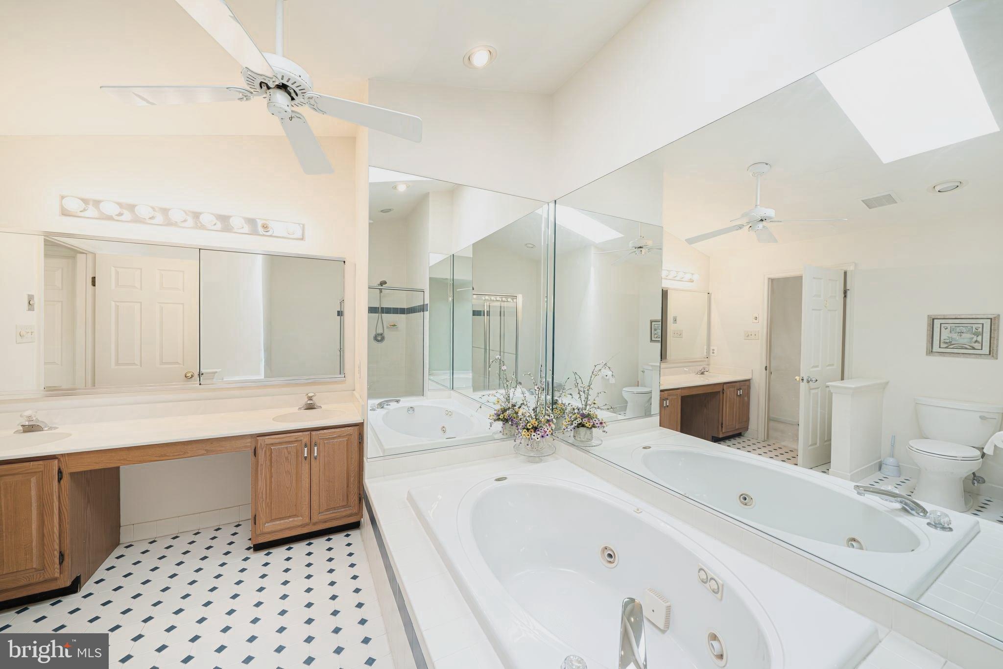 PINE CREST - Residential