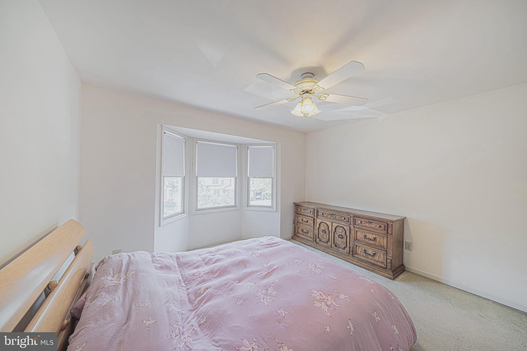 PINE CREST - Residential