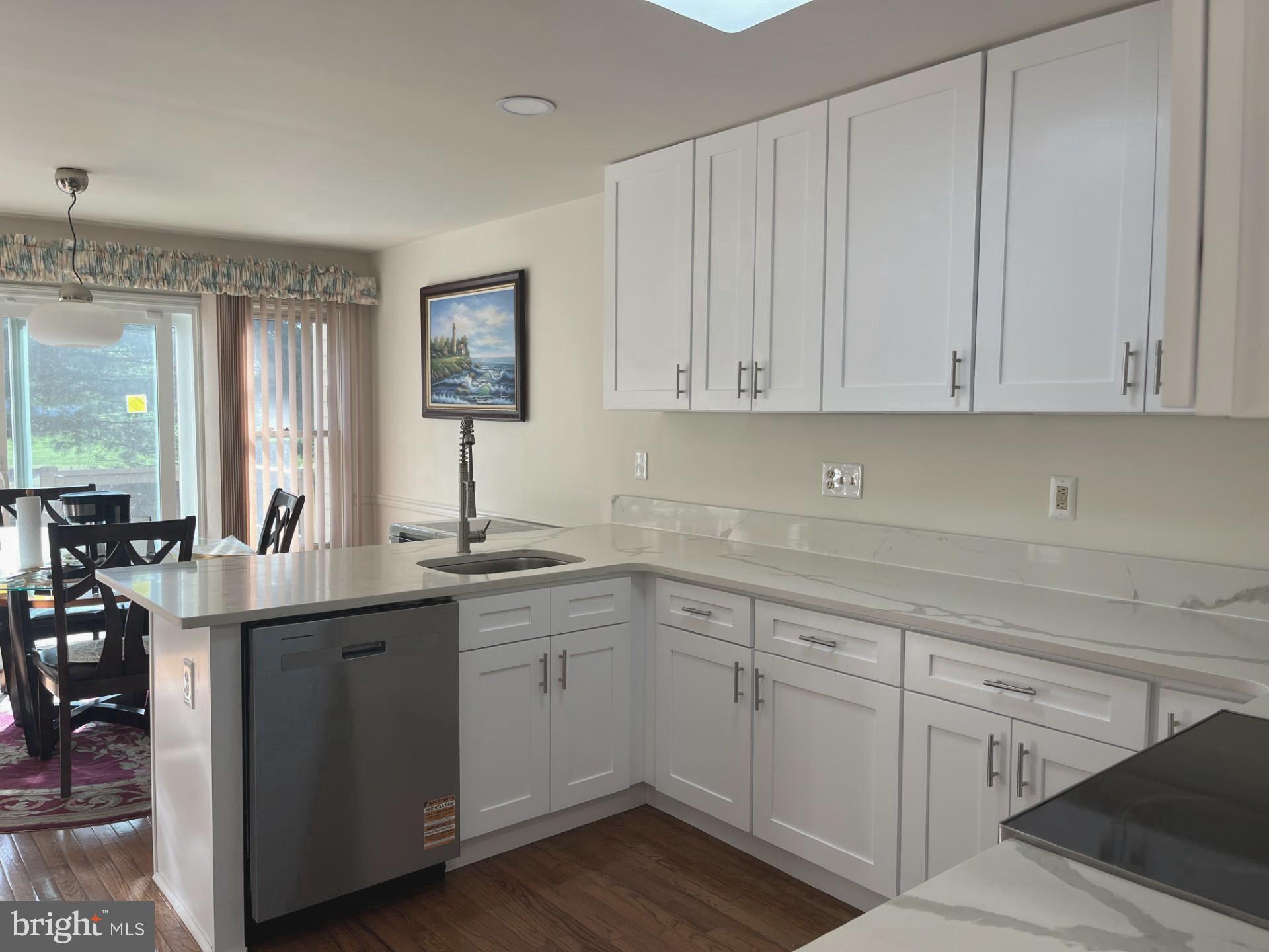 PINE CREST - Residential