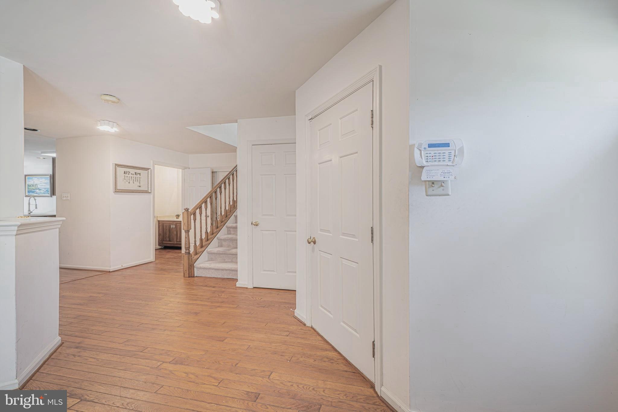 PINE CREST - Residential