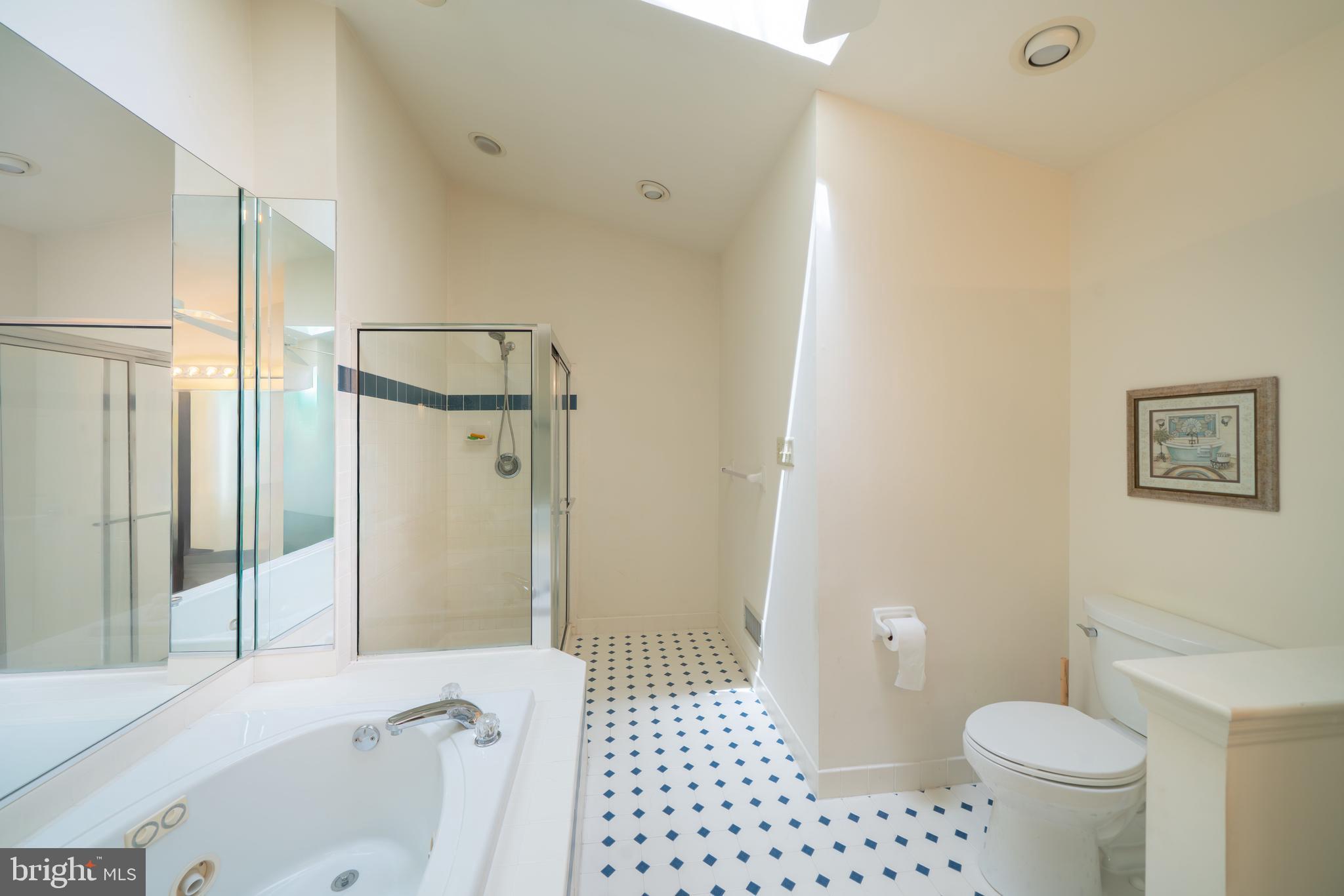 PINE CREST - Residential