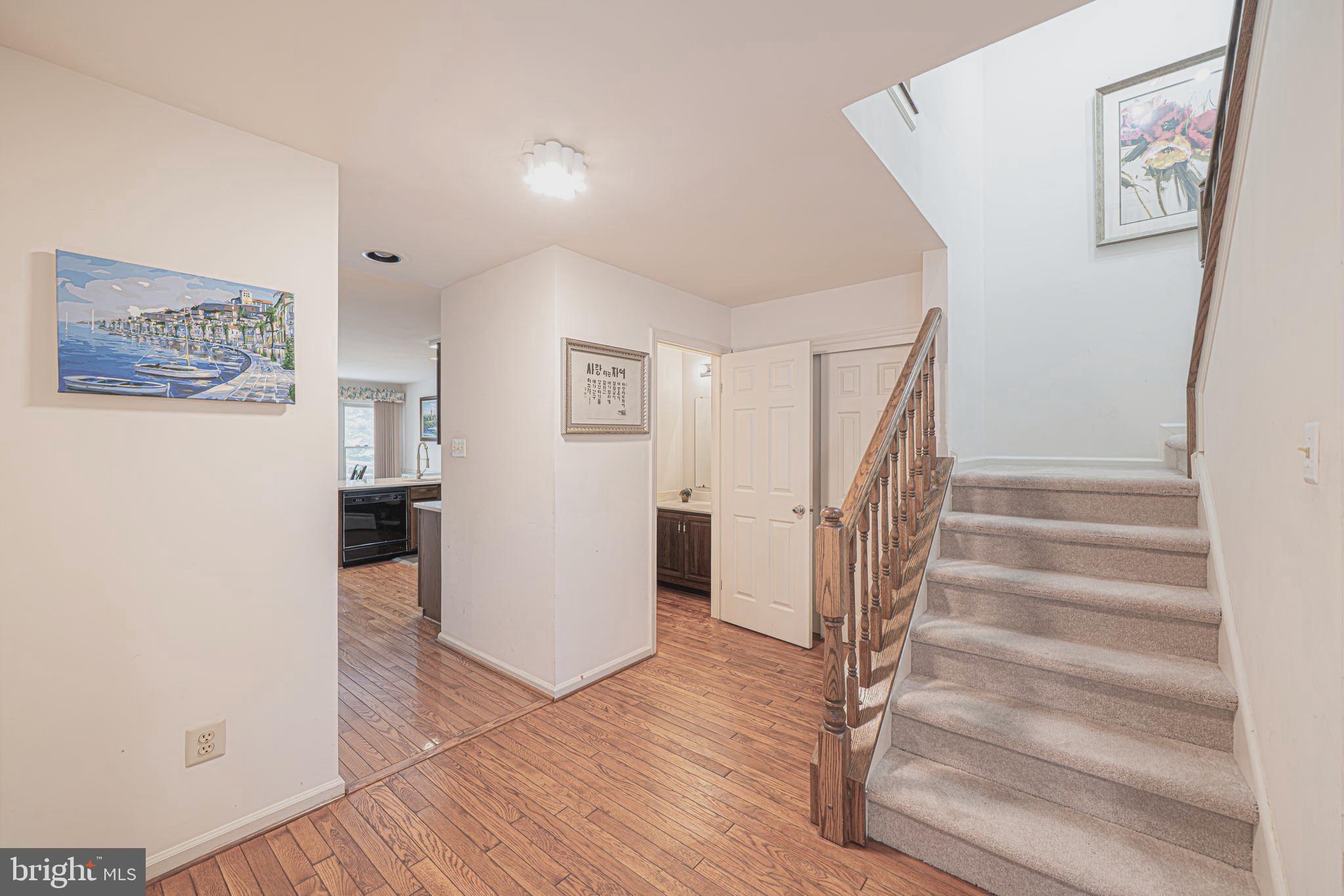PINE CREST - Residential