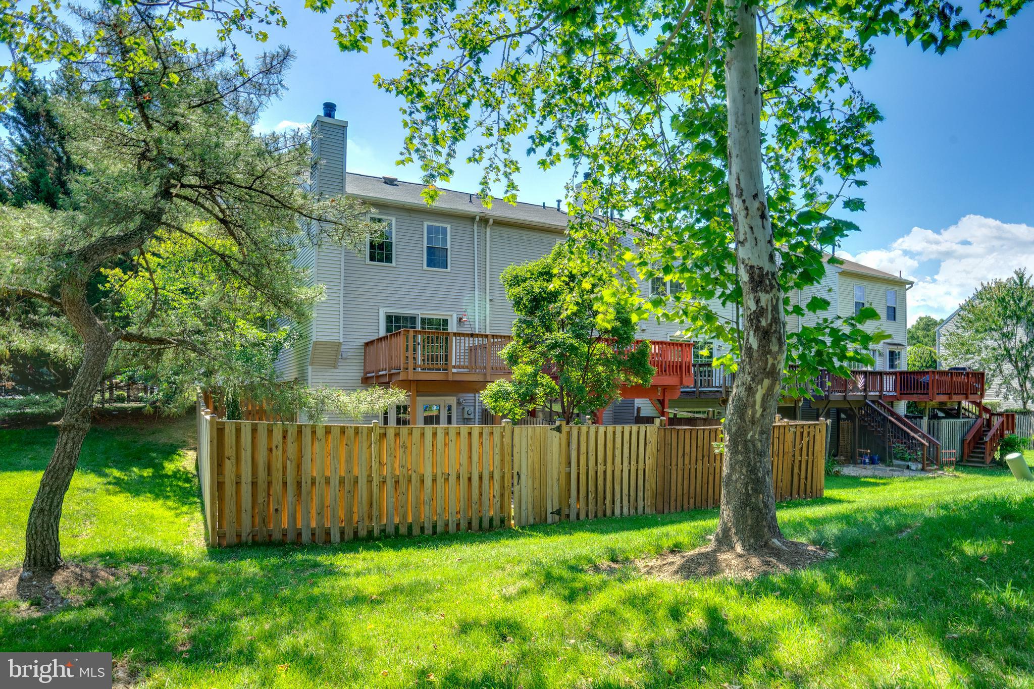 LONDON TOWN WEST - Residential