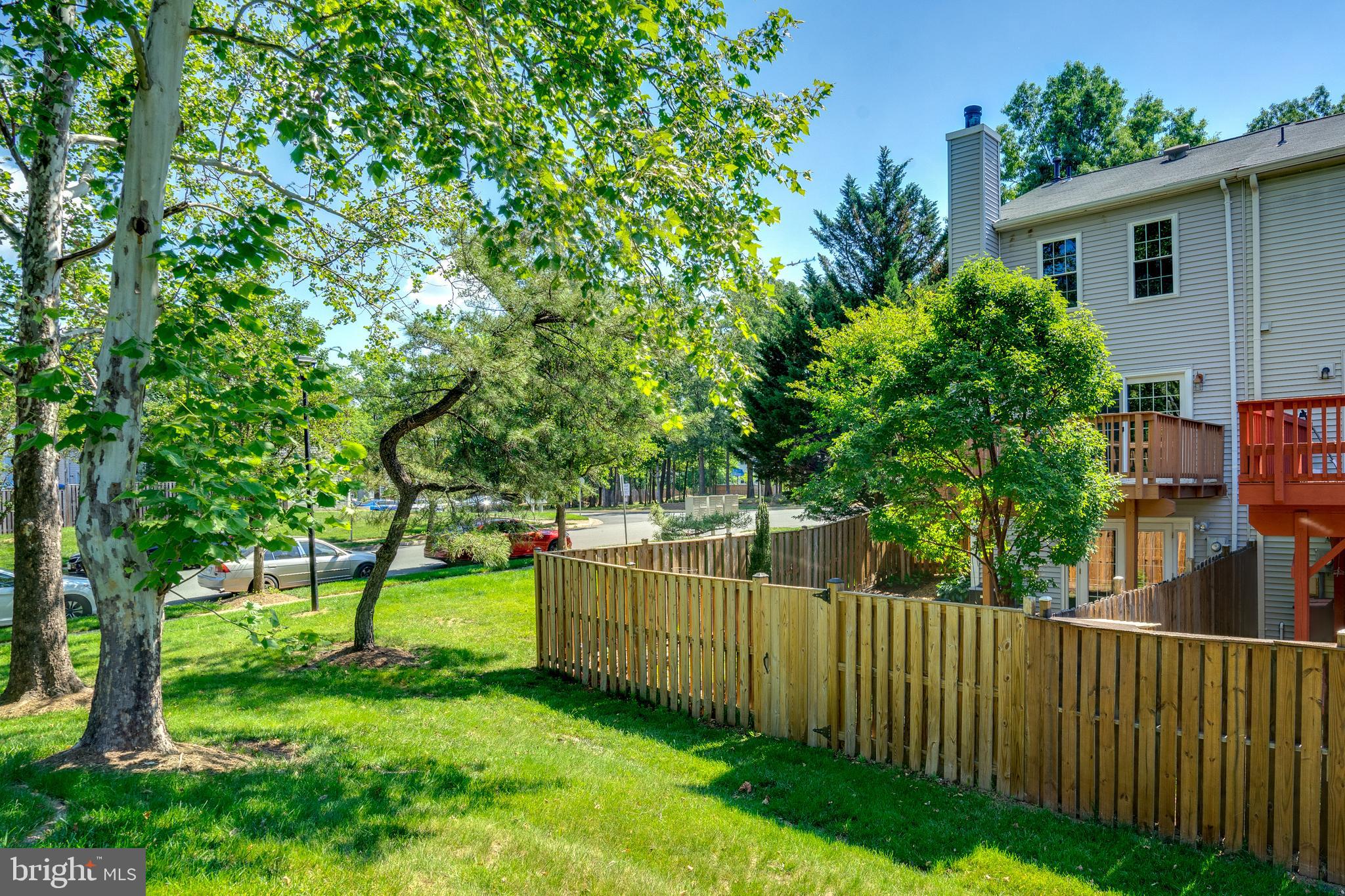 LONDON TOWN WEST - Residential