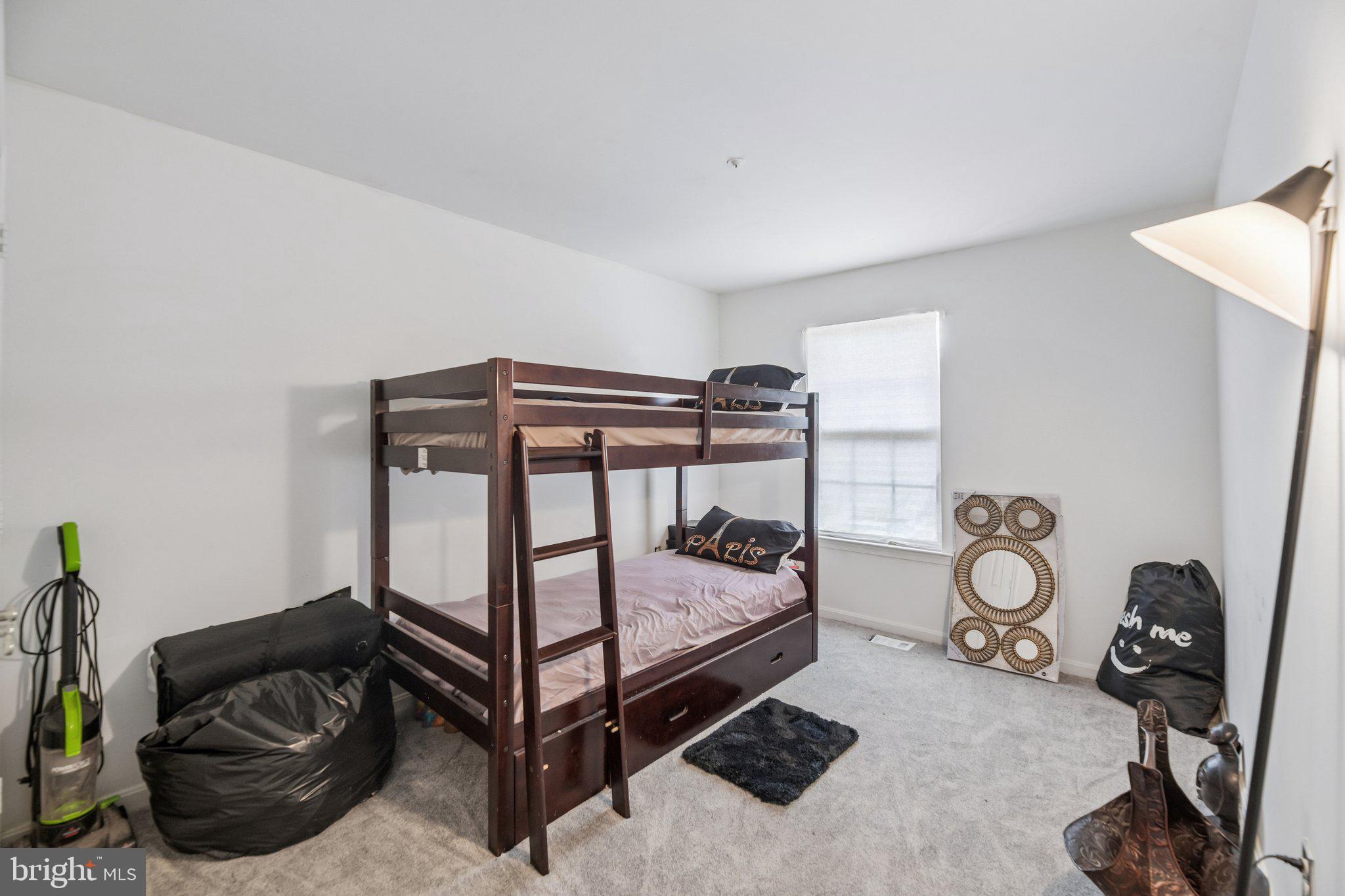 APPLEGATE CONDO - Residential