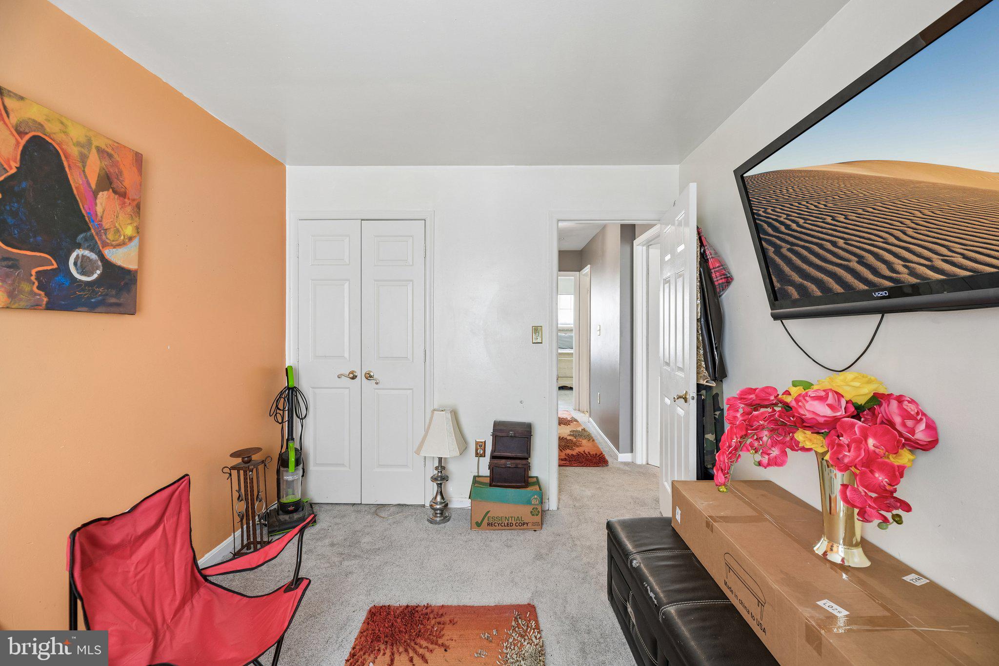 APPLEGATE CONDO - Residential