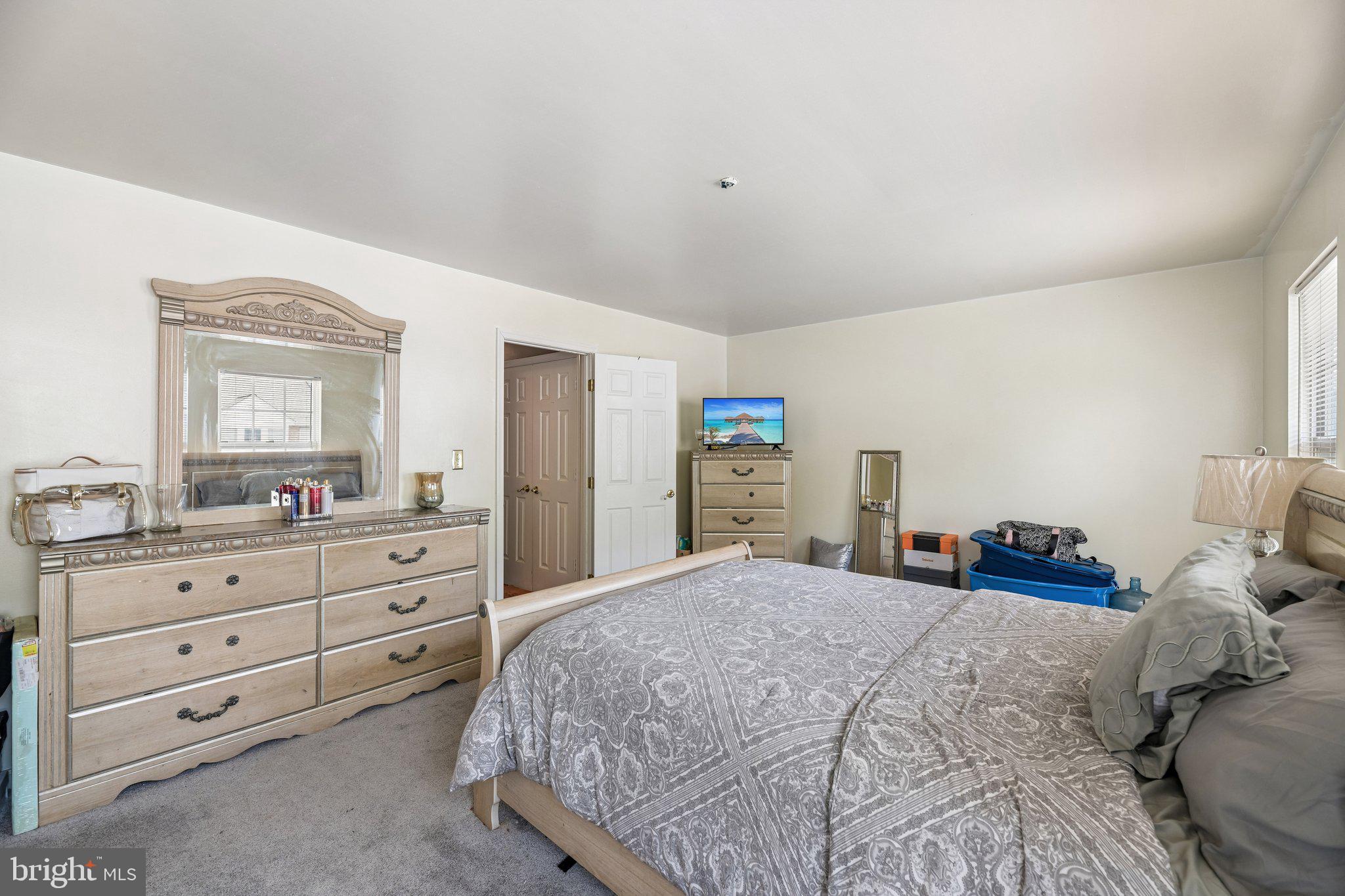 APPLEGATE CONDO - Residential