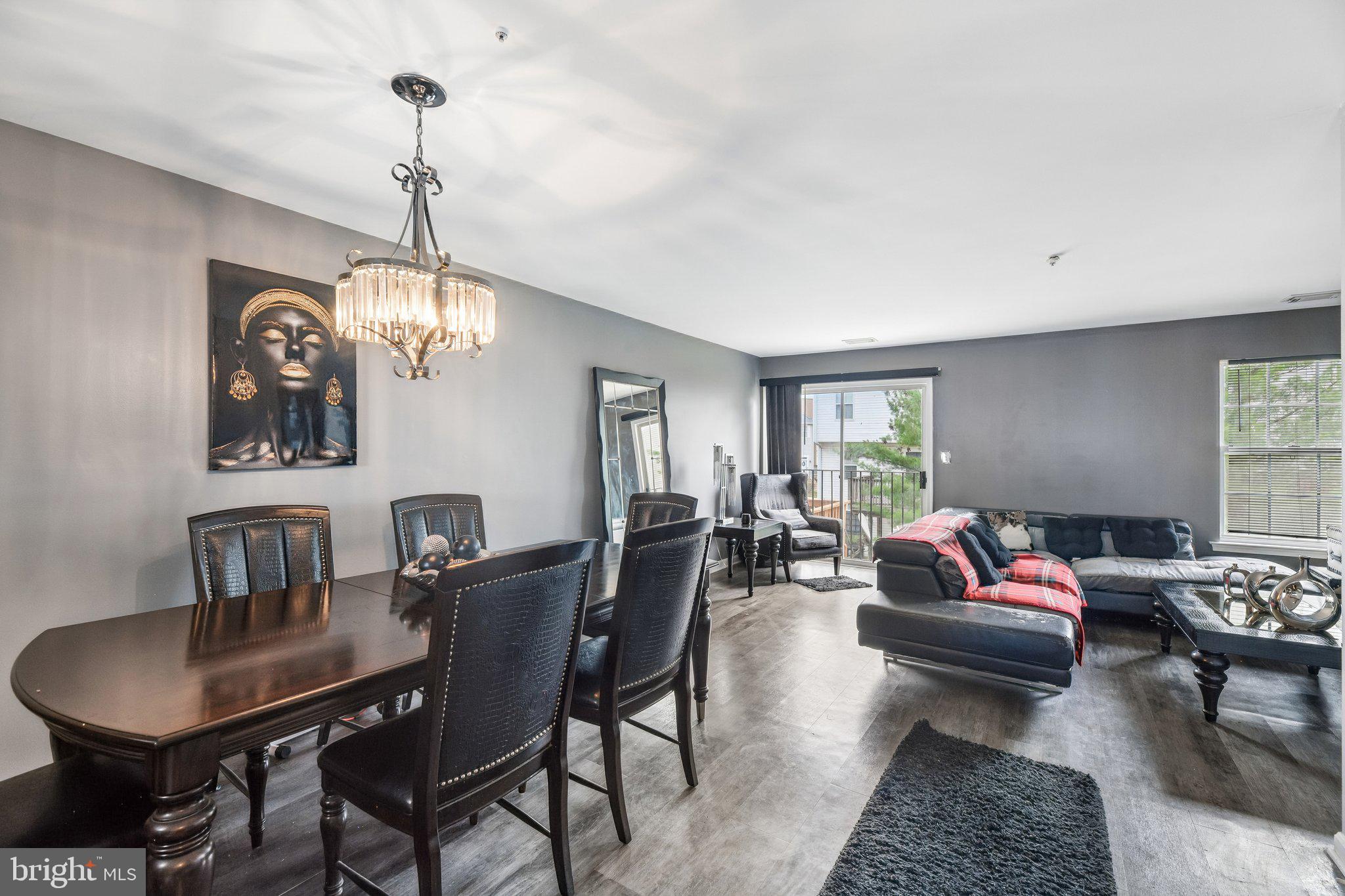 APPLEGATE CONDO - Residential