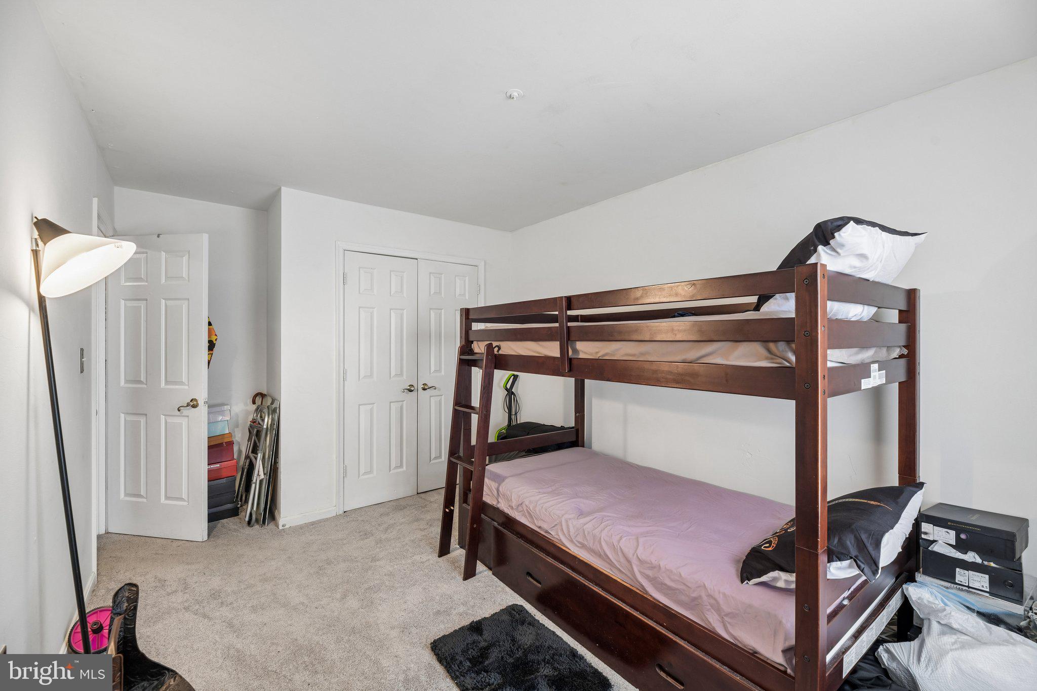 APPLEGATE CONDO - Residential