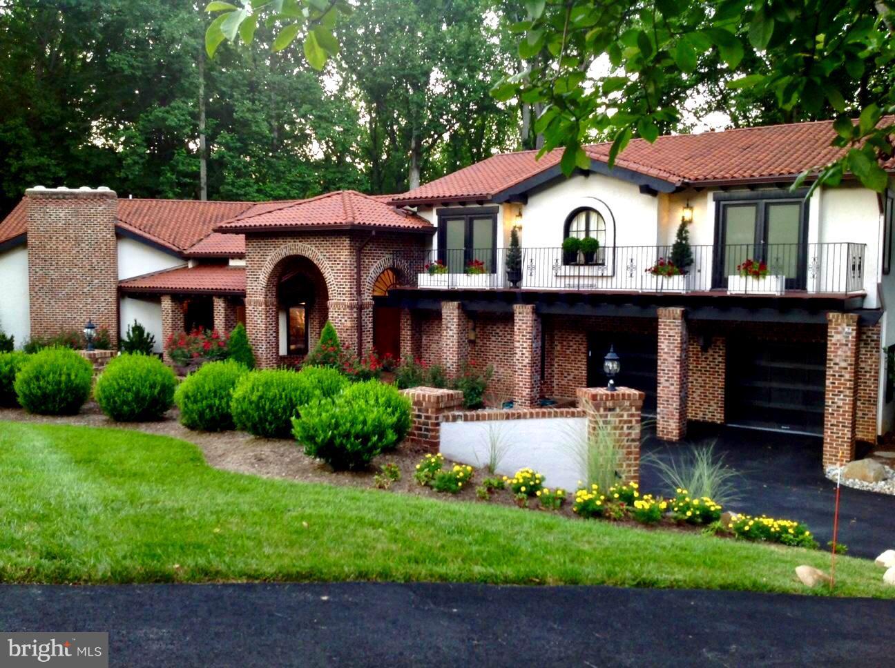 POTOMAC OVERLOOK - Residential