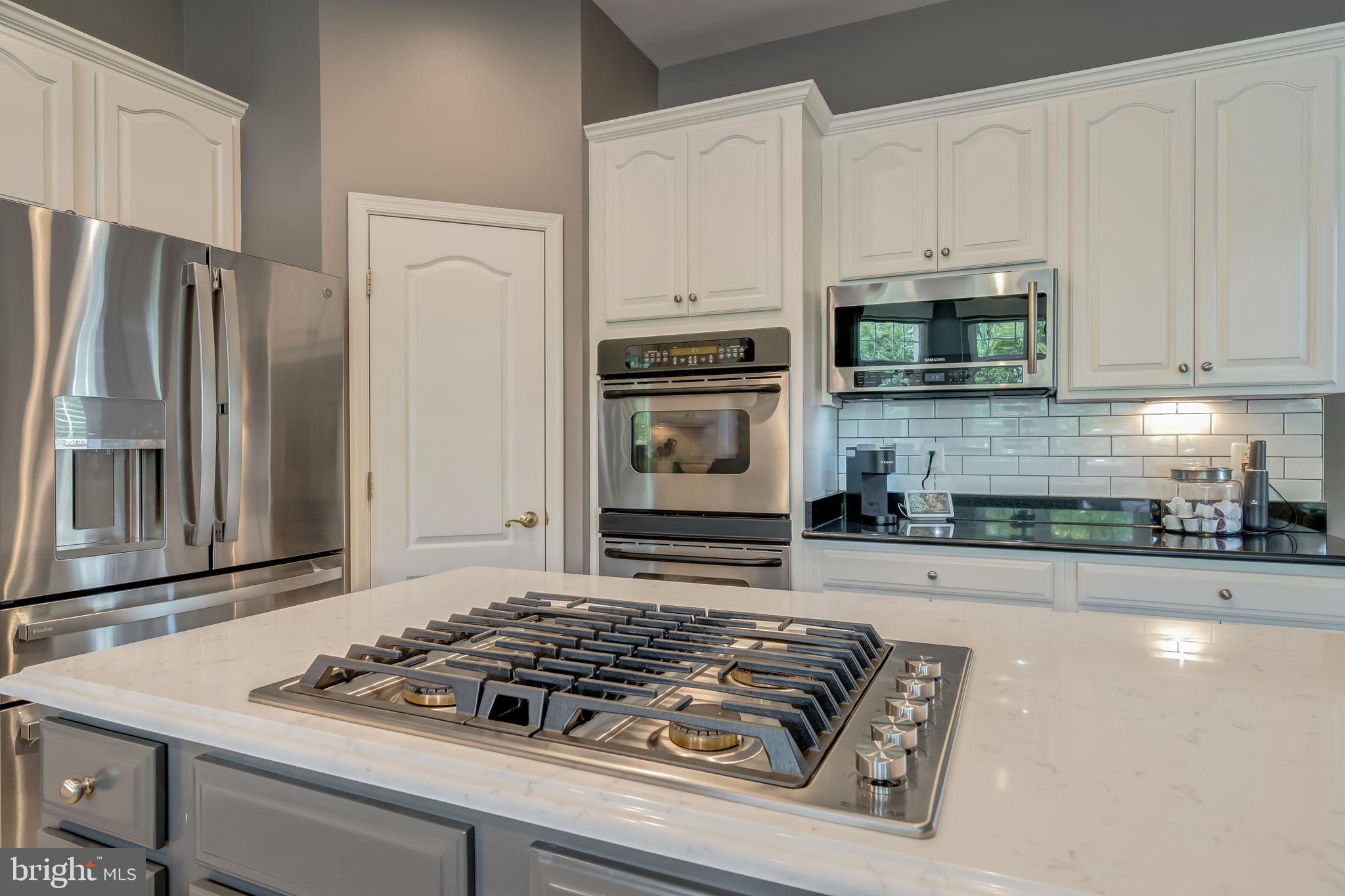 LANSDOWNE ON THE POTOMAC - Residential