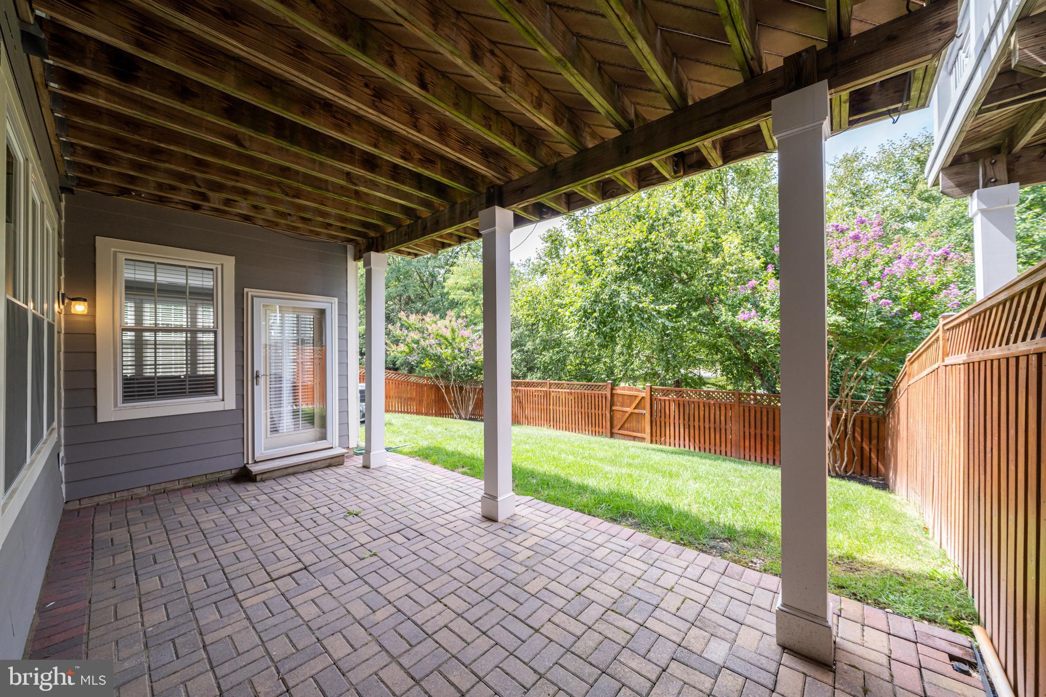 LANSDOWNE ON THE POTOMAC - Residential