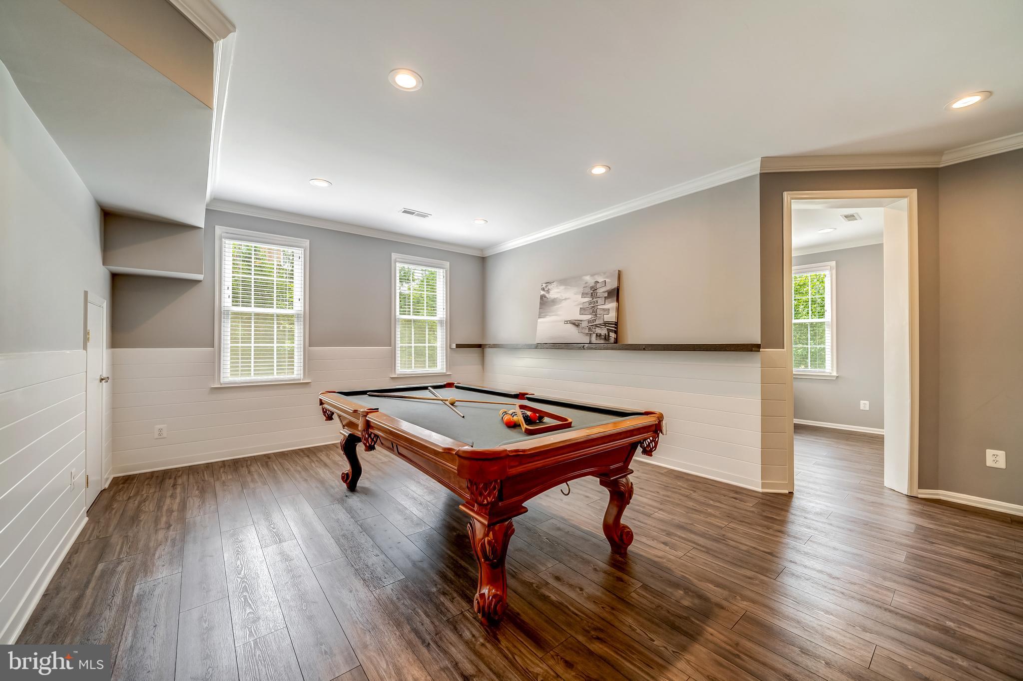 LANSDOWNE ON THE POTOMAC - Residential