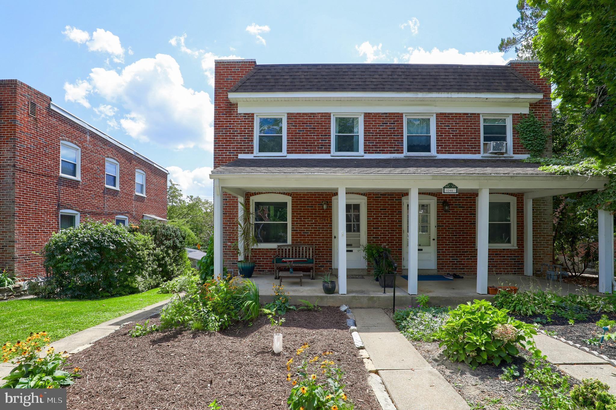 HAMILTON PARK - Residential