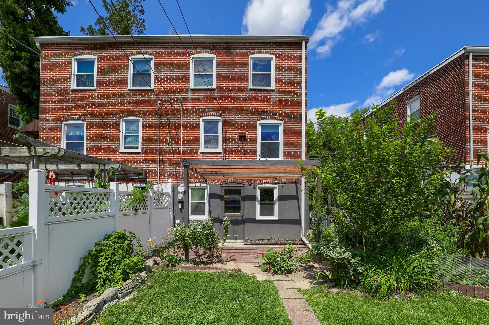 HAMILTON PARK - Residential