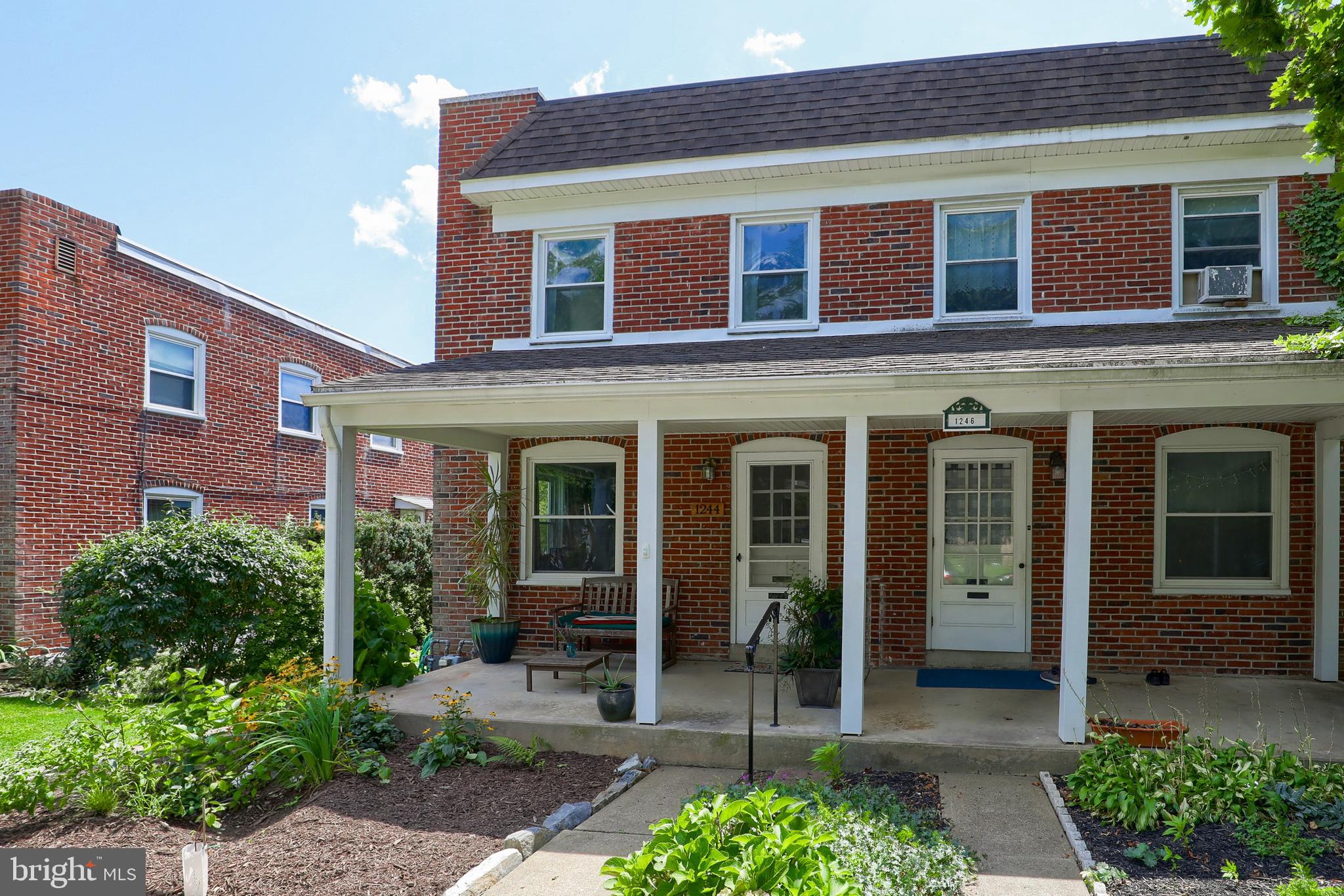 HAMILTON PARK - Residential