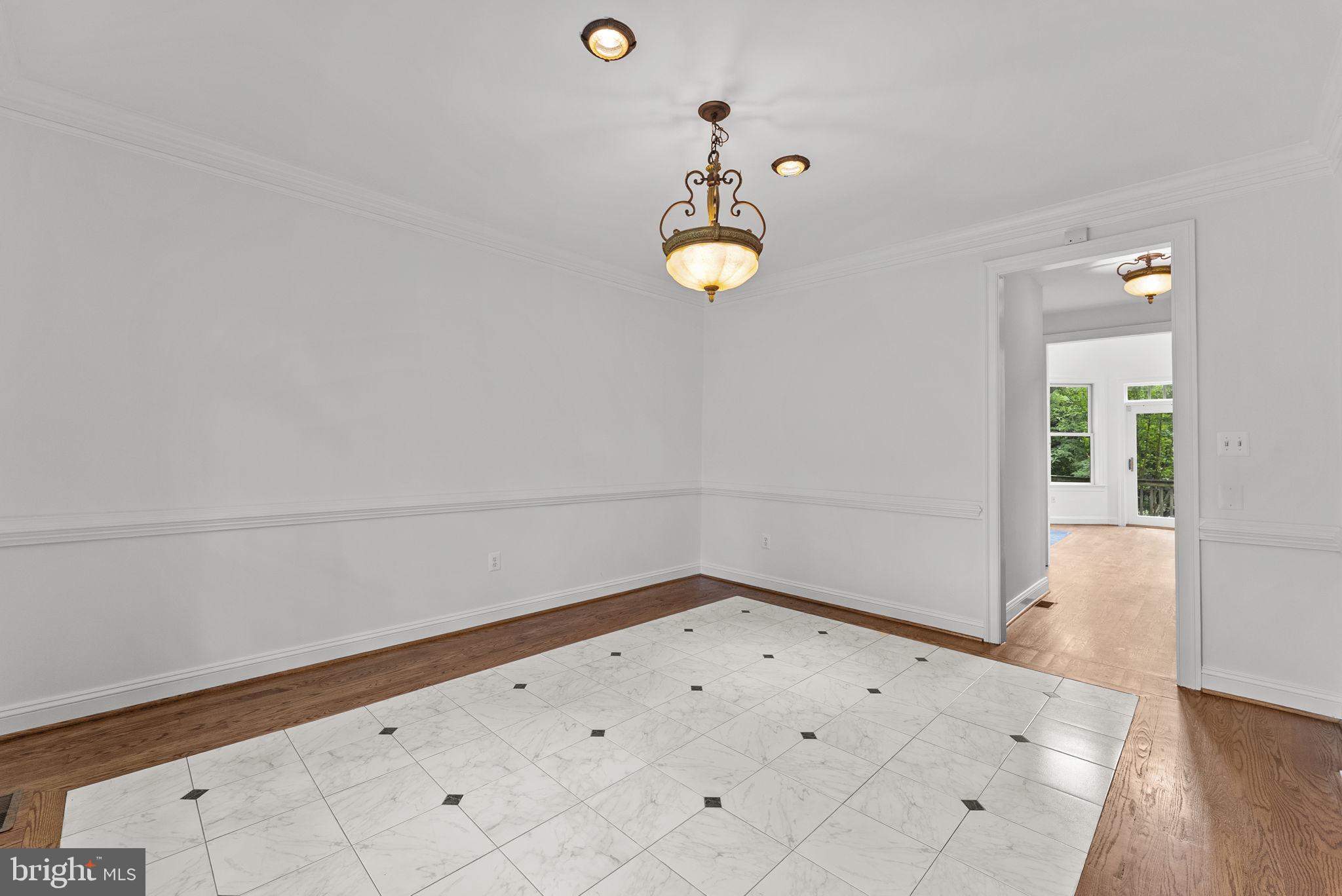 STONELEIGH - Residential