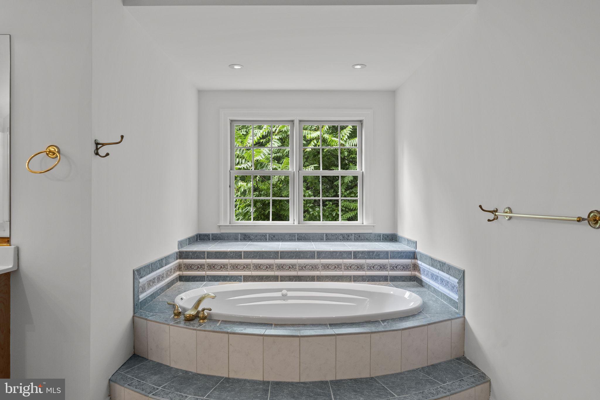 STONELEIGH - Residential