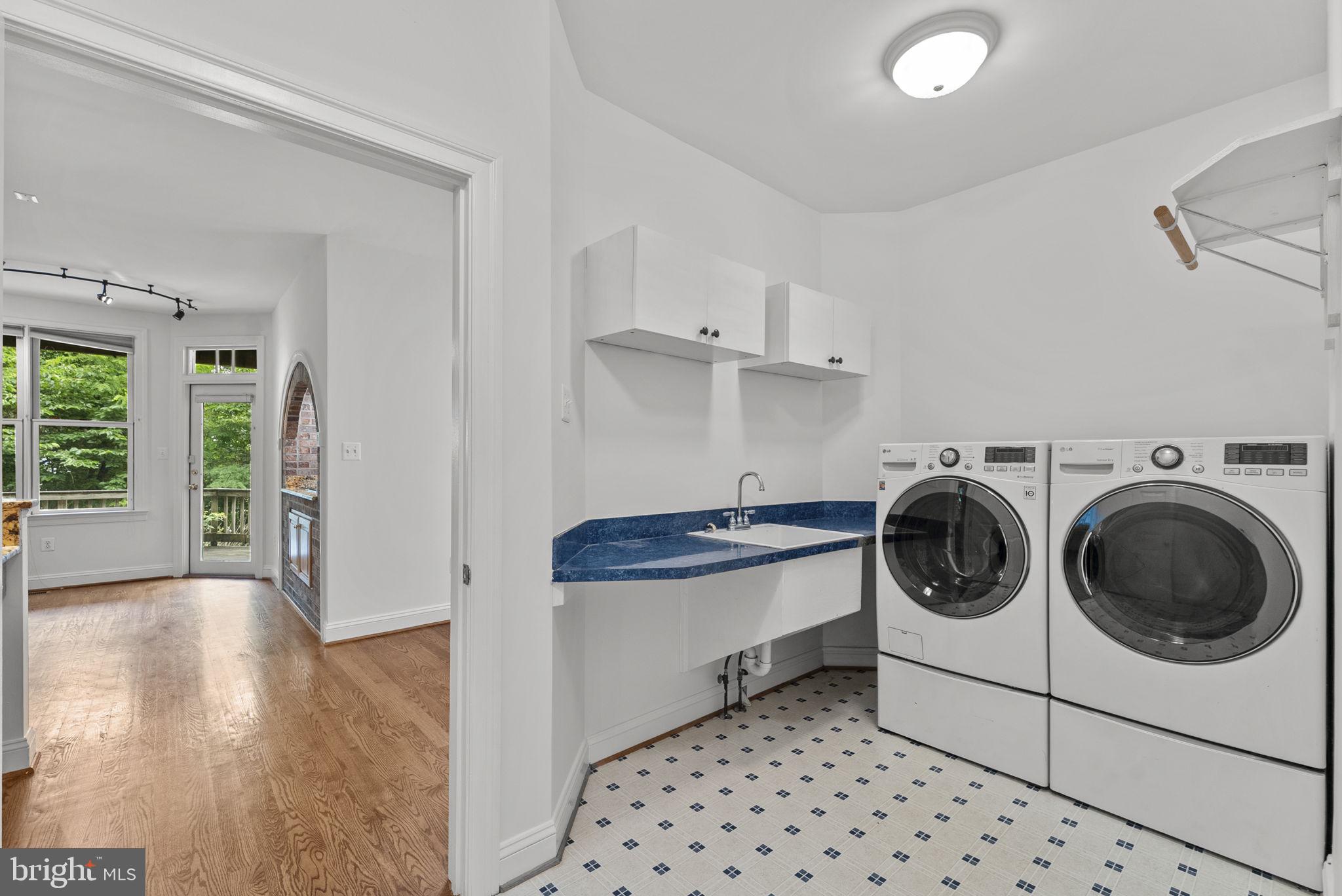 STONELEIGH - Residential