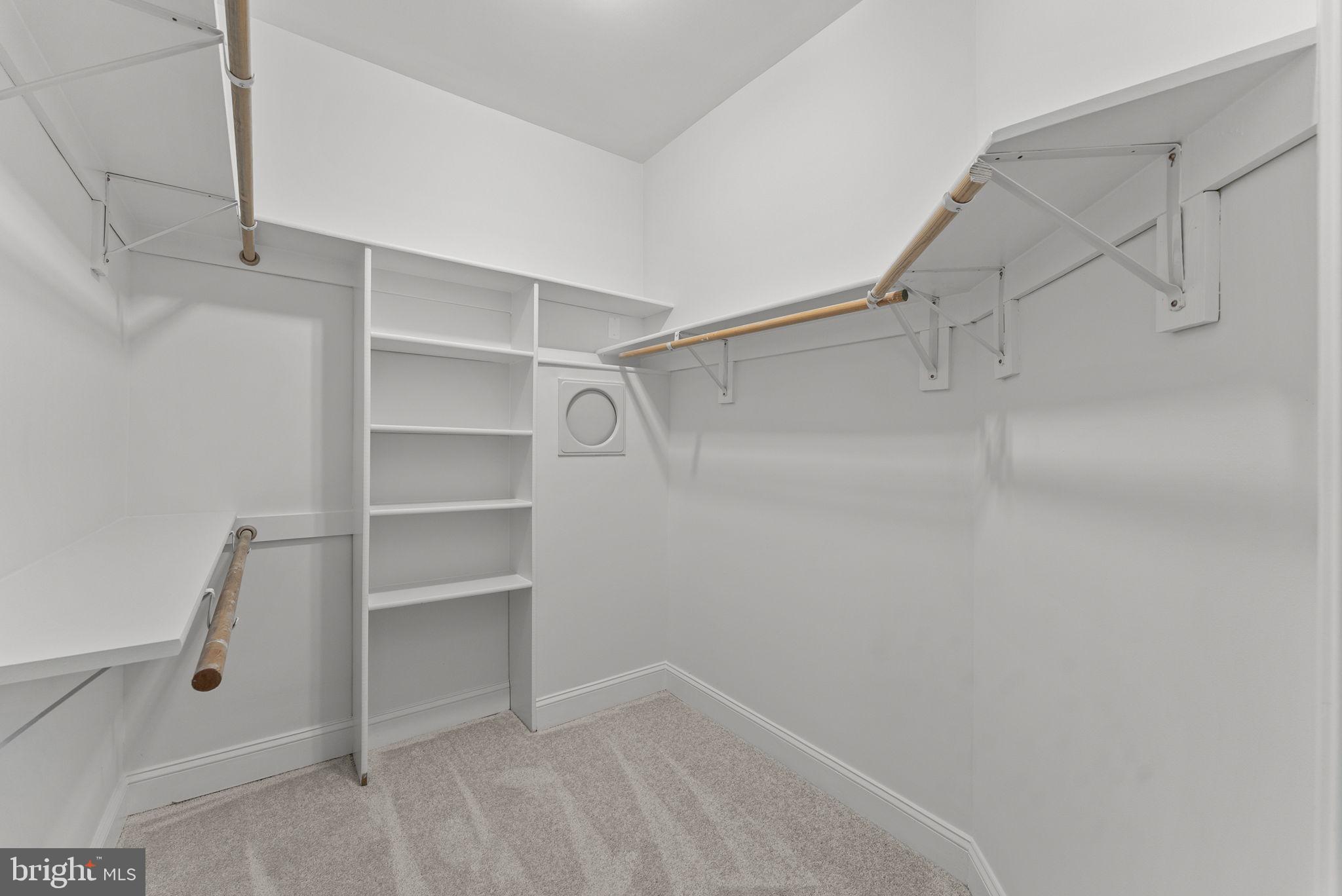 STONELEIGH - Residential