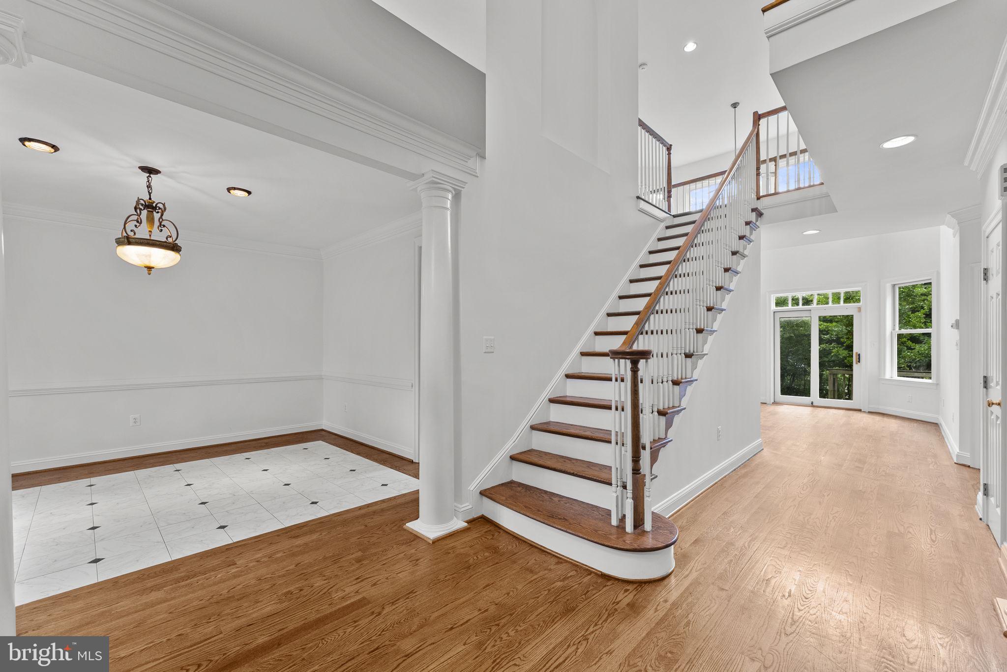 STONELEIGH - Residential