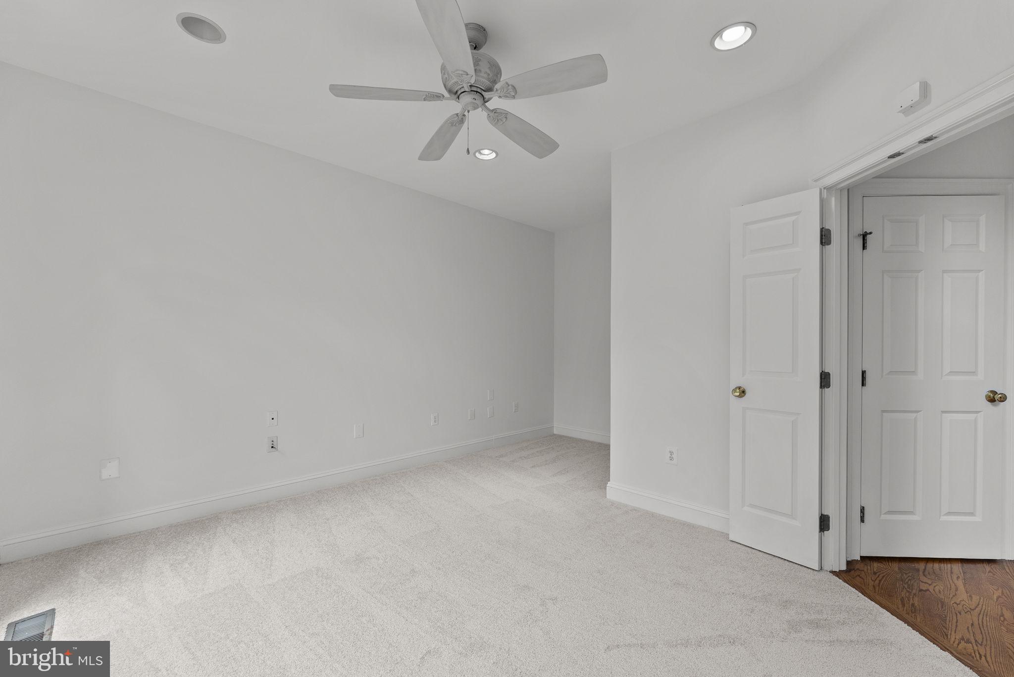 STONELEIGH - Residential