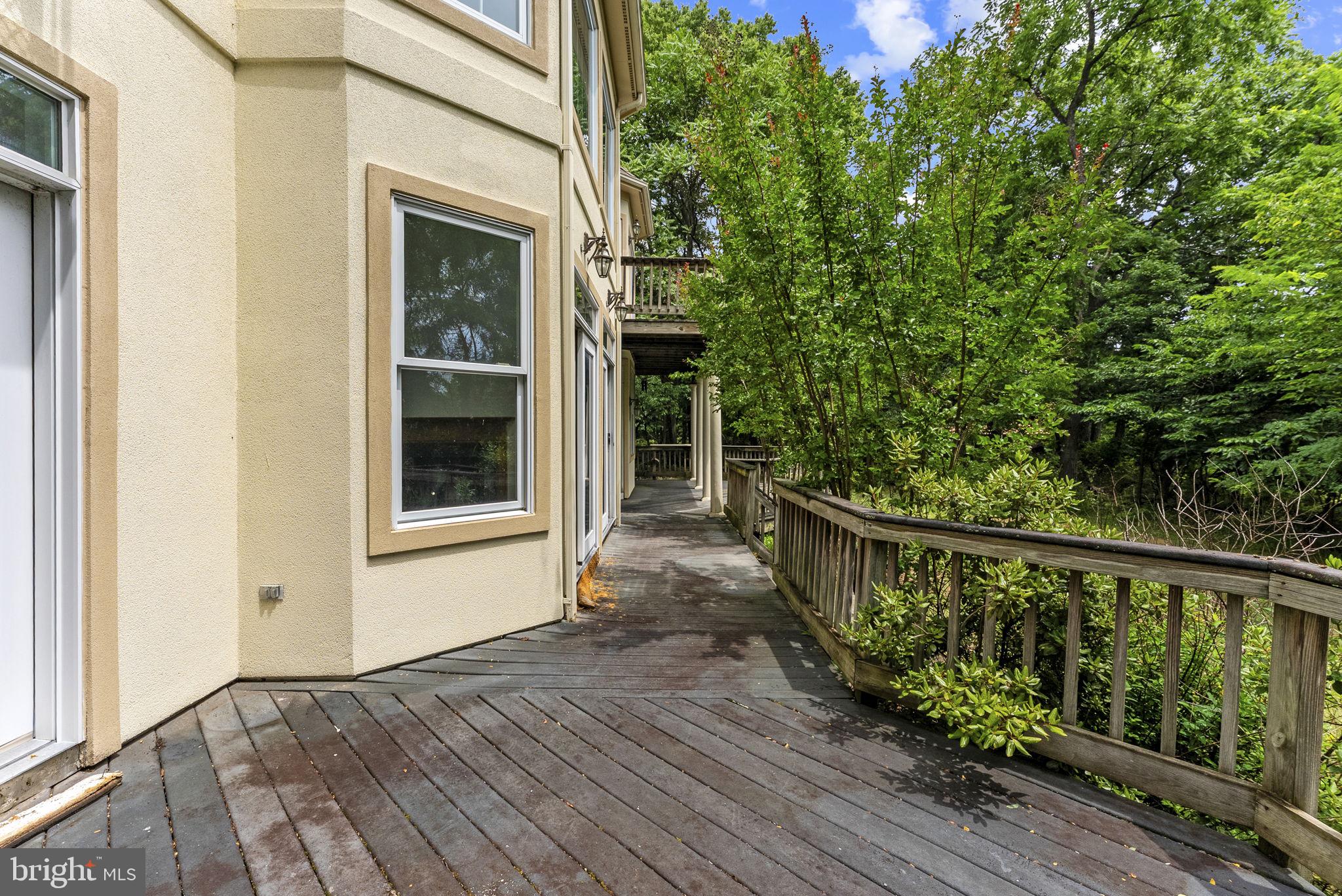STONELEIGH - Residential