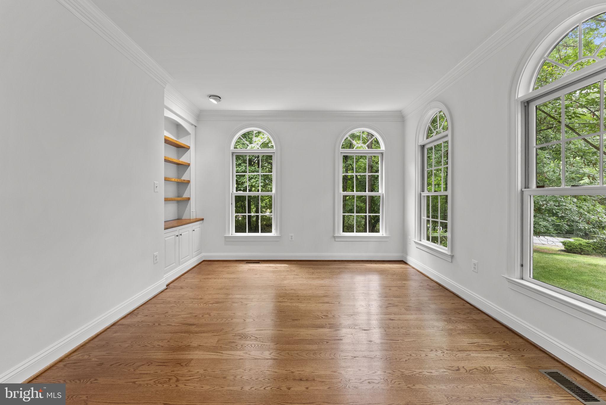 STONELEIGH - Residential
