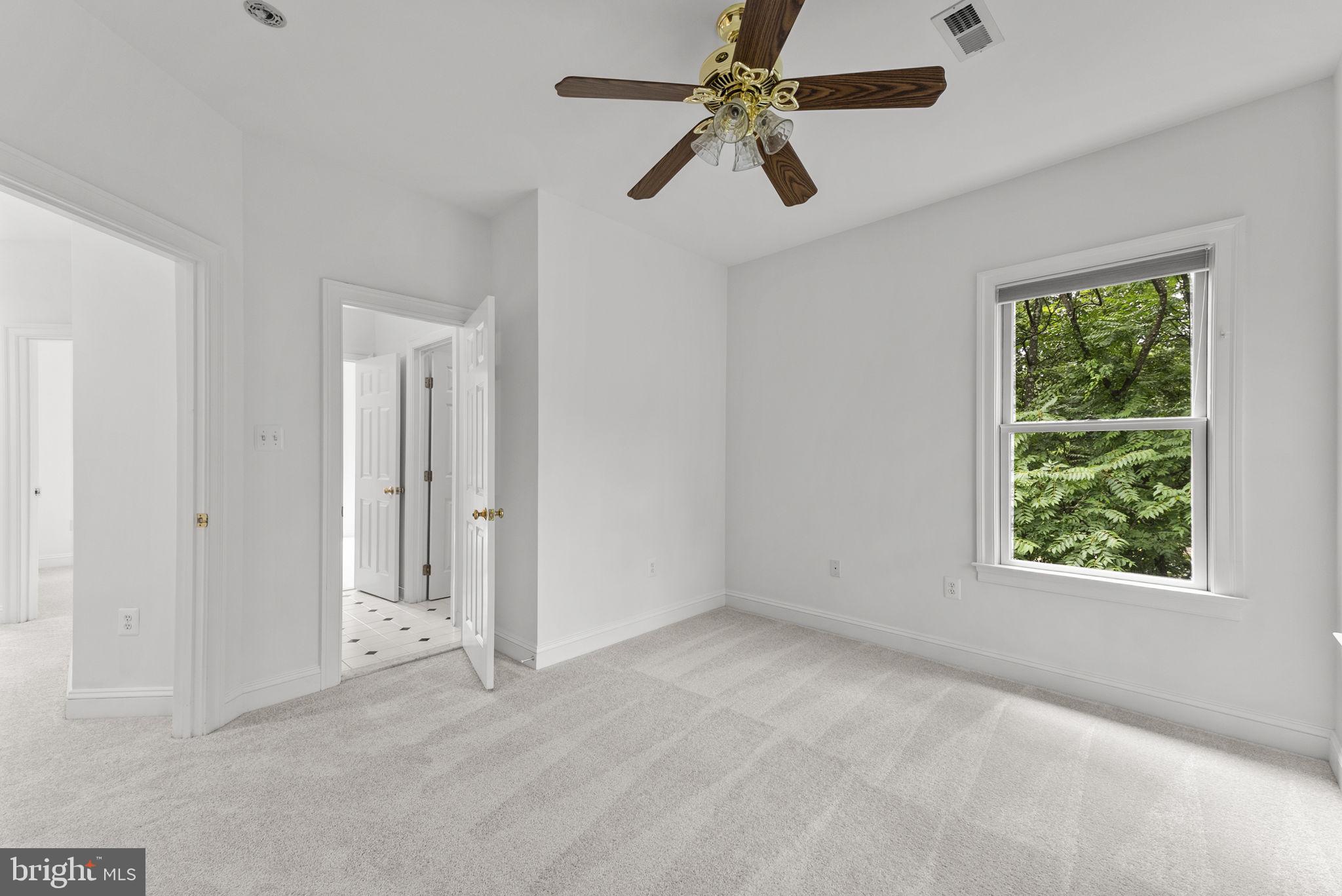 STONELEIGH - Residential