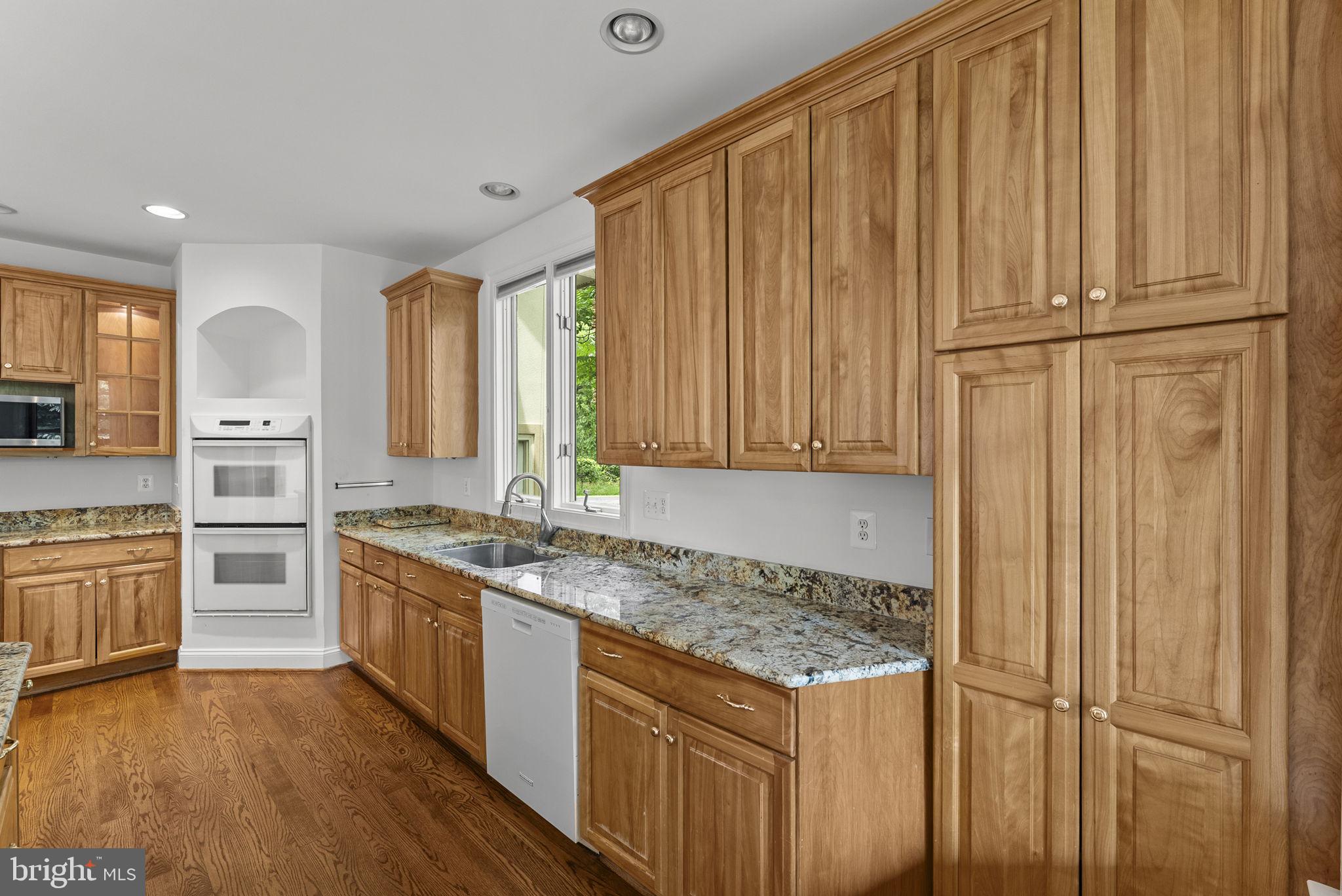 STONELEIGH - Residential