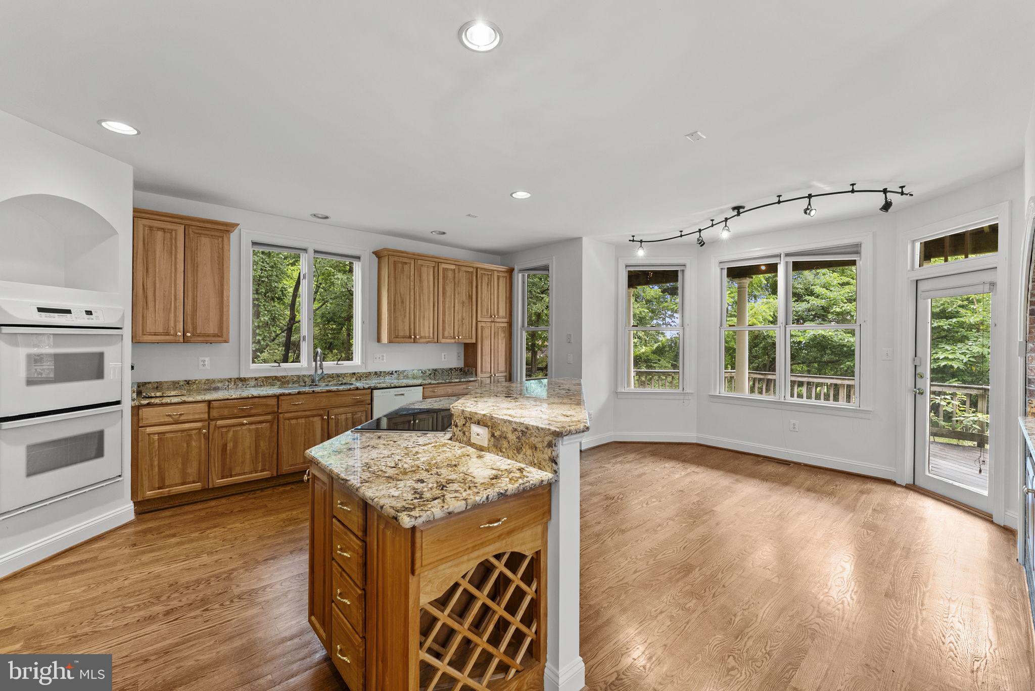STONELEIGH - Residential