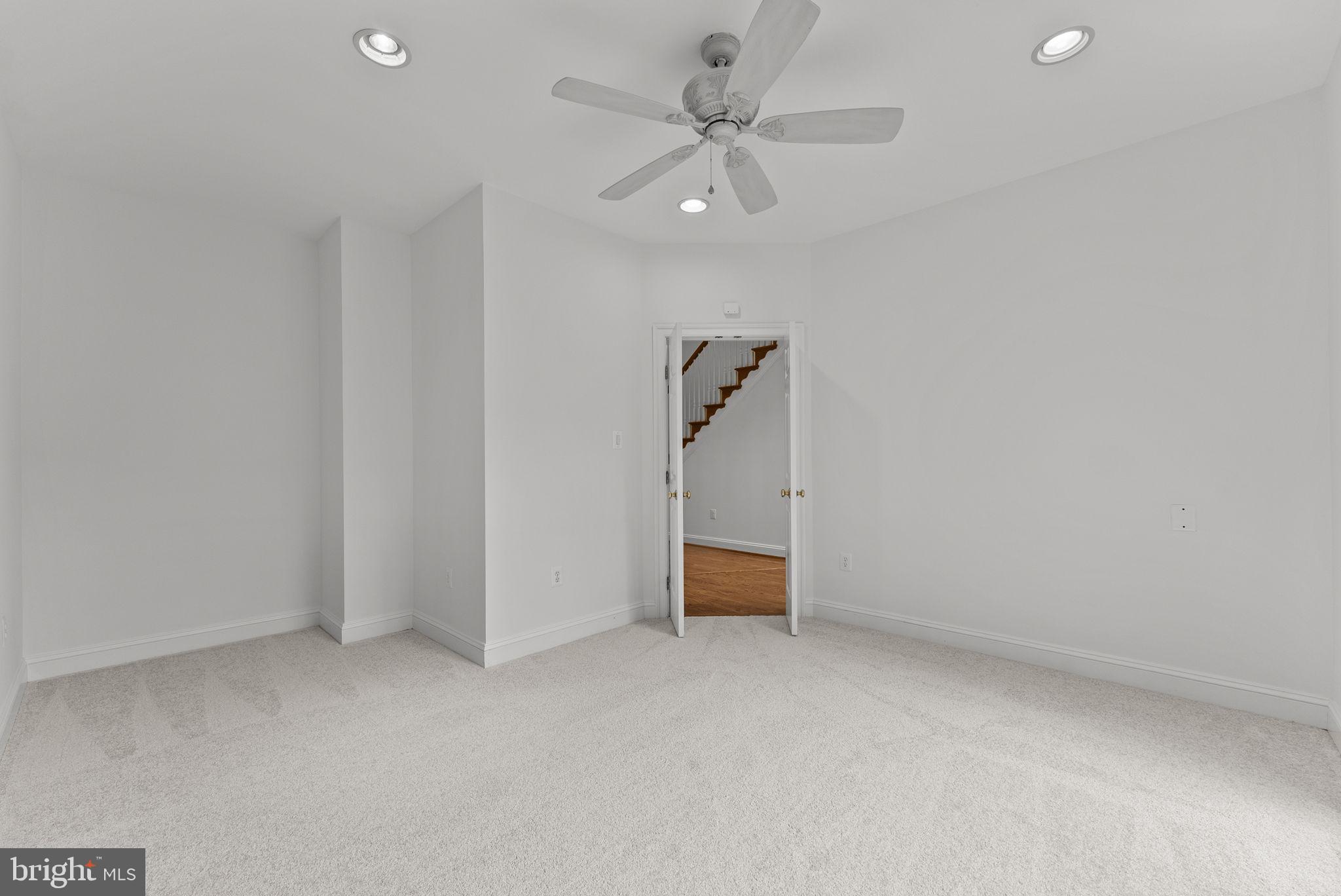 STONELEIGH - Residential
