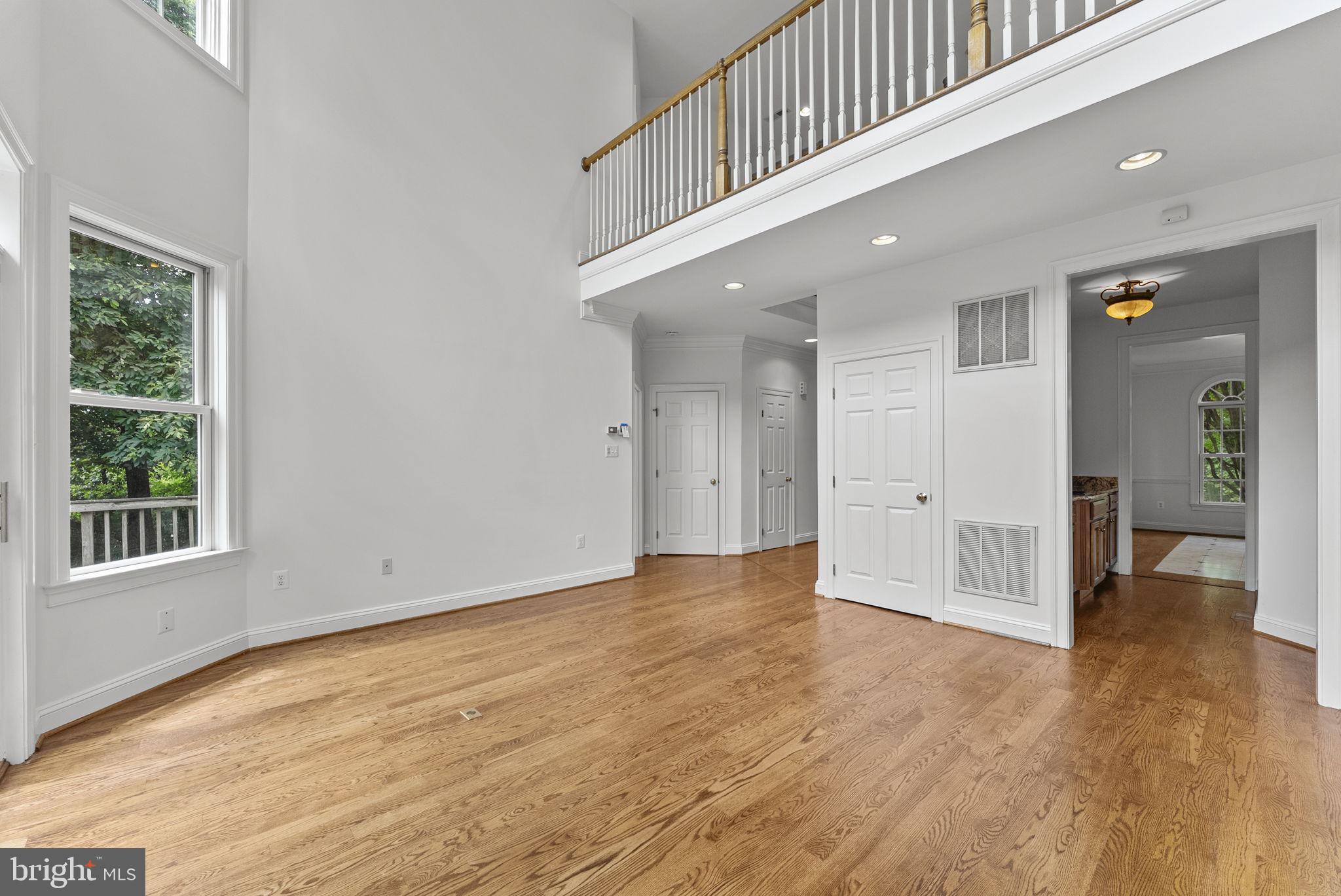 STONELEIGH - Residential
