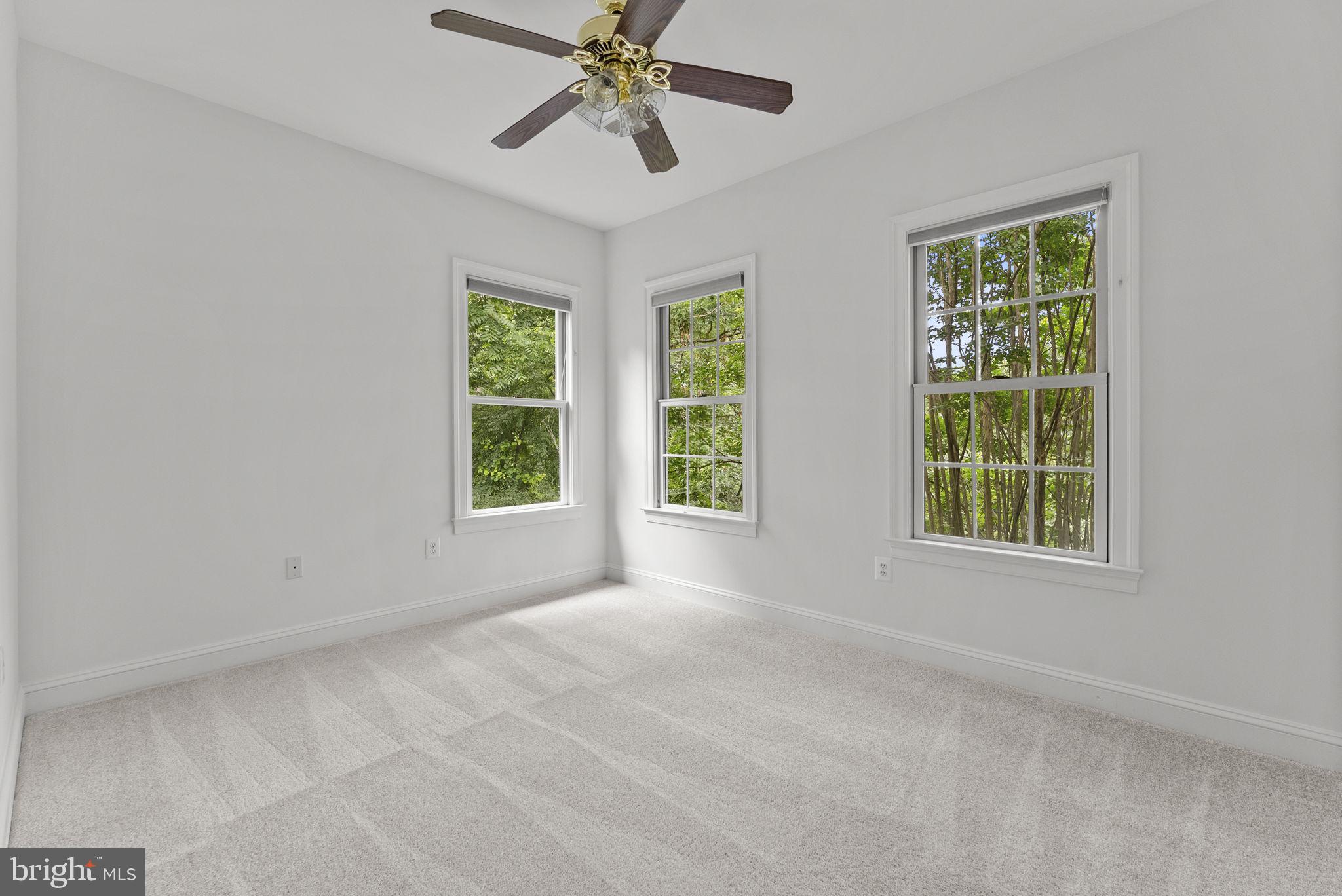 STONELEIGH - Residential